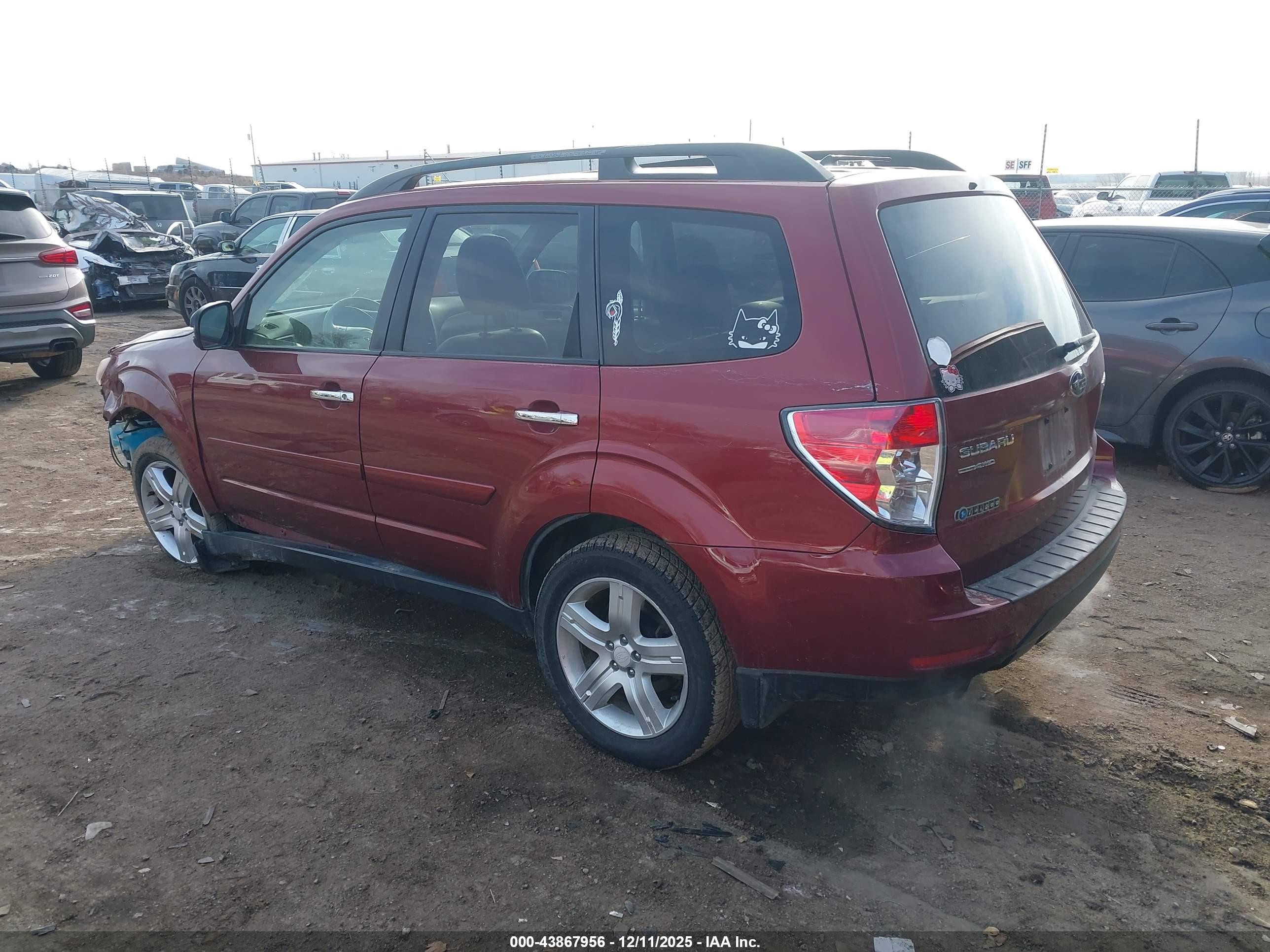 SUBARU FORESTER image 3