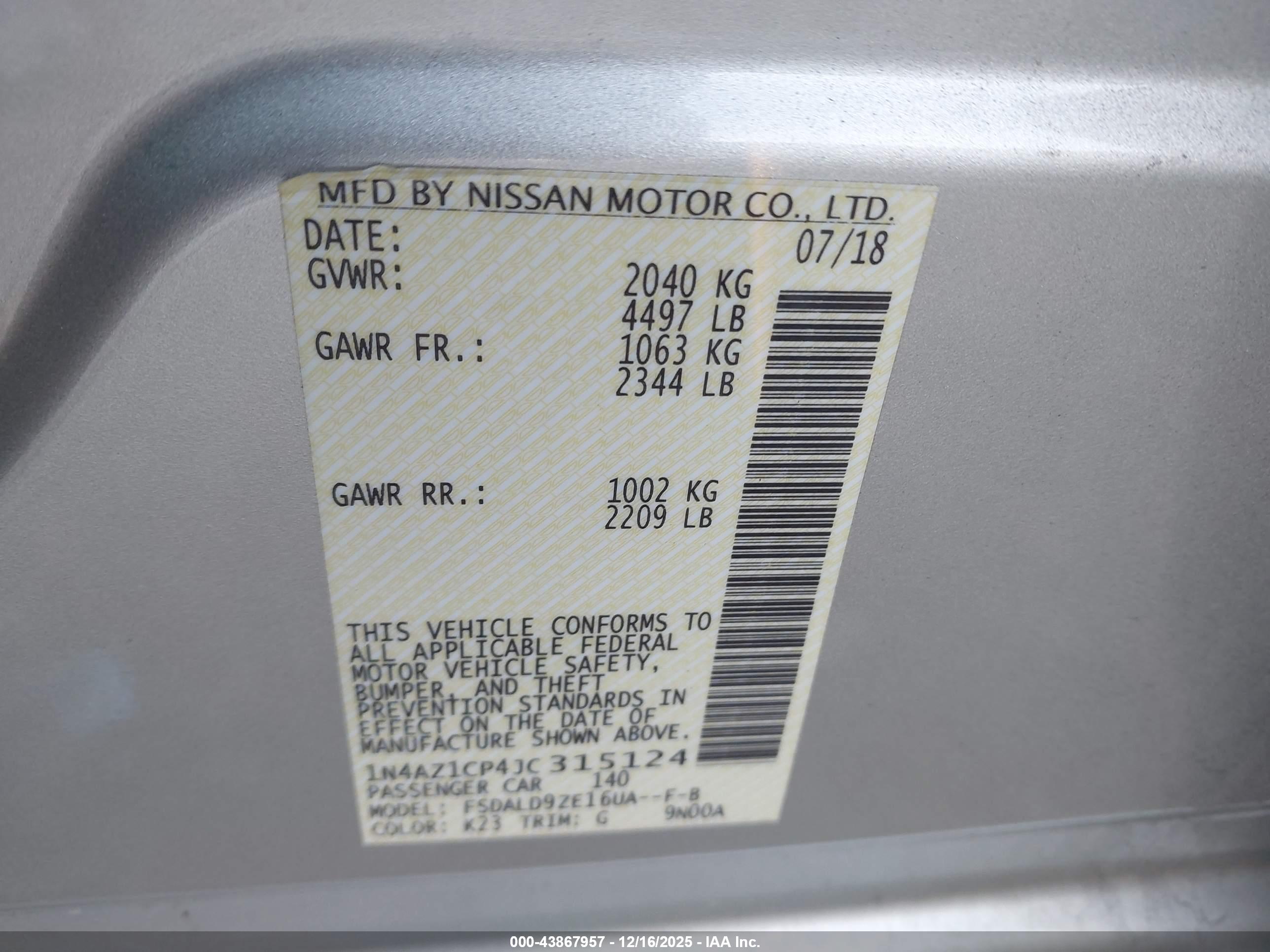 NISSAN LEAF image 9