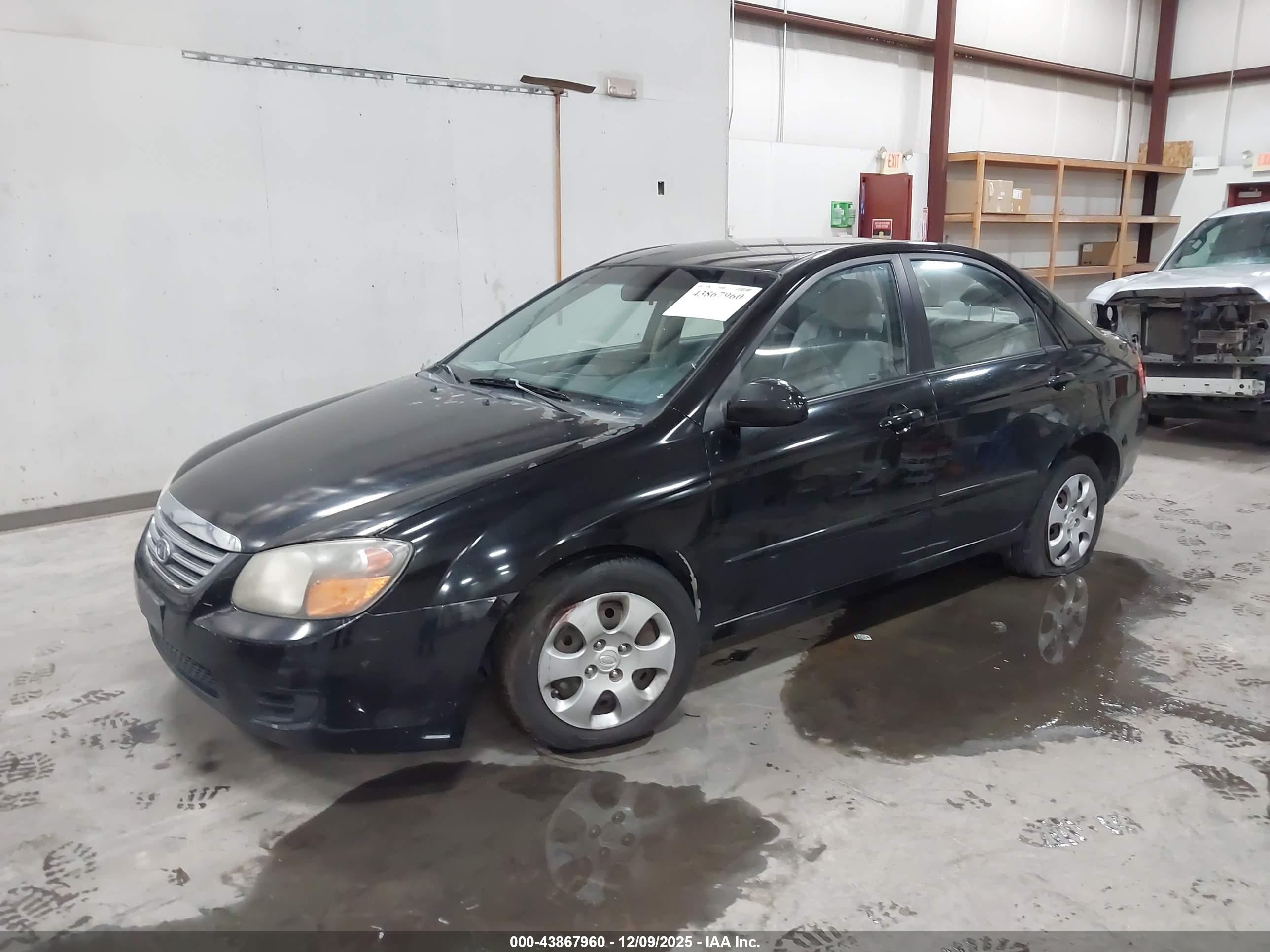 KIA SPECTRA image 2