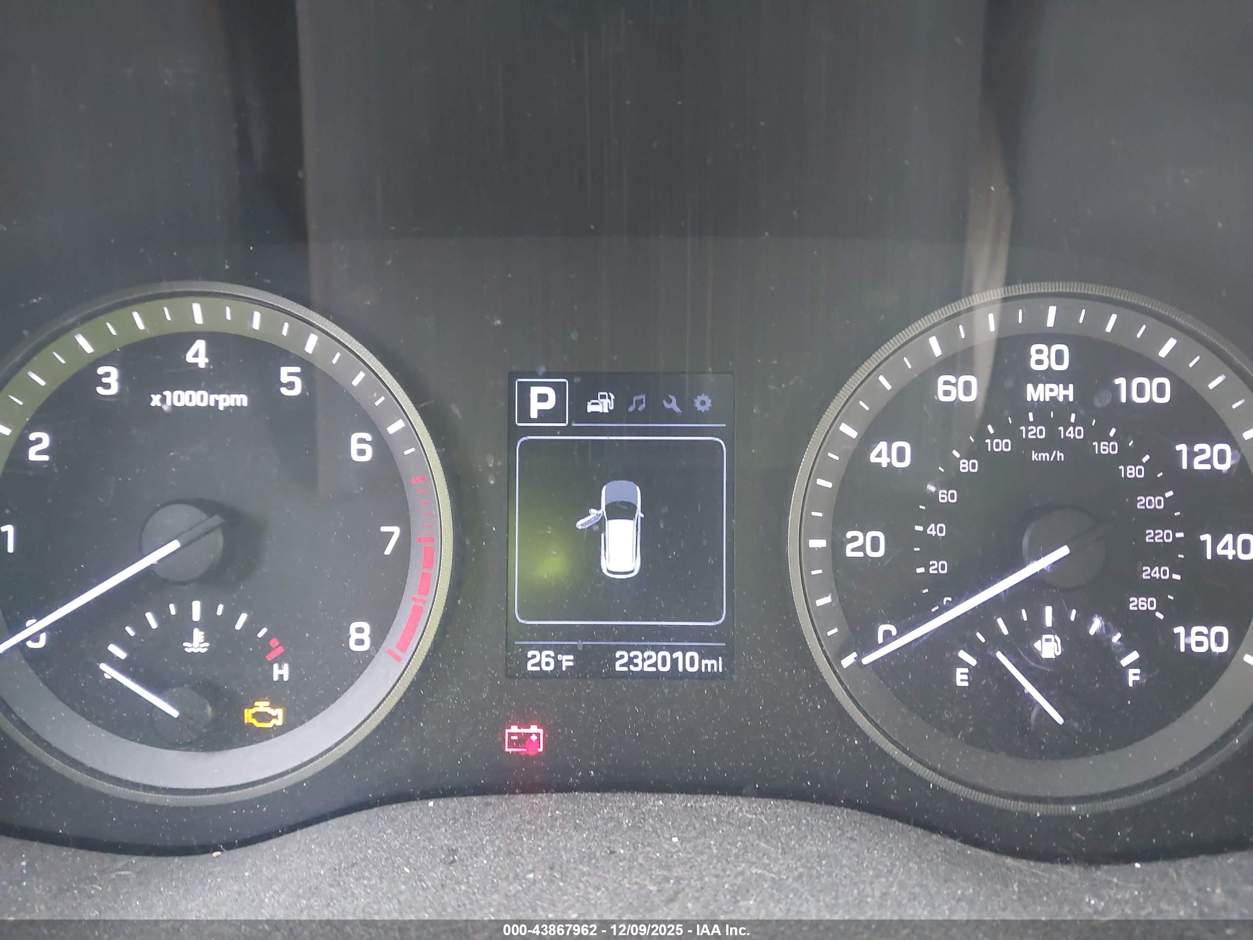 HYUNDAI TUCSON image 7