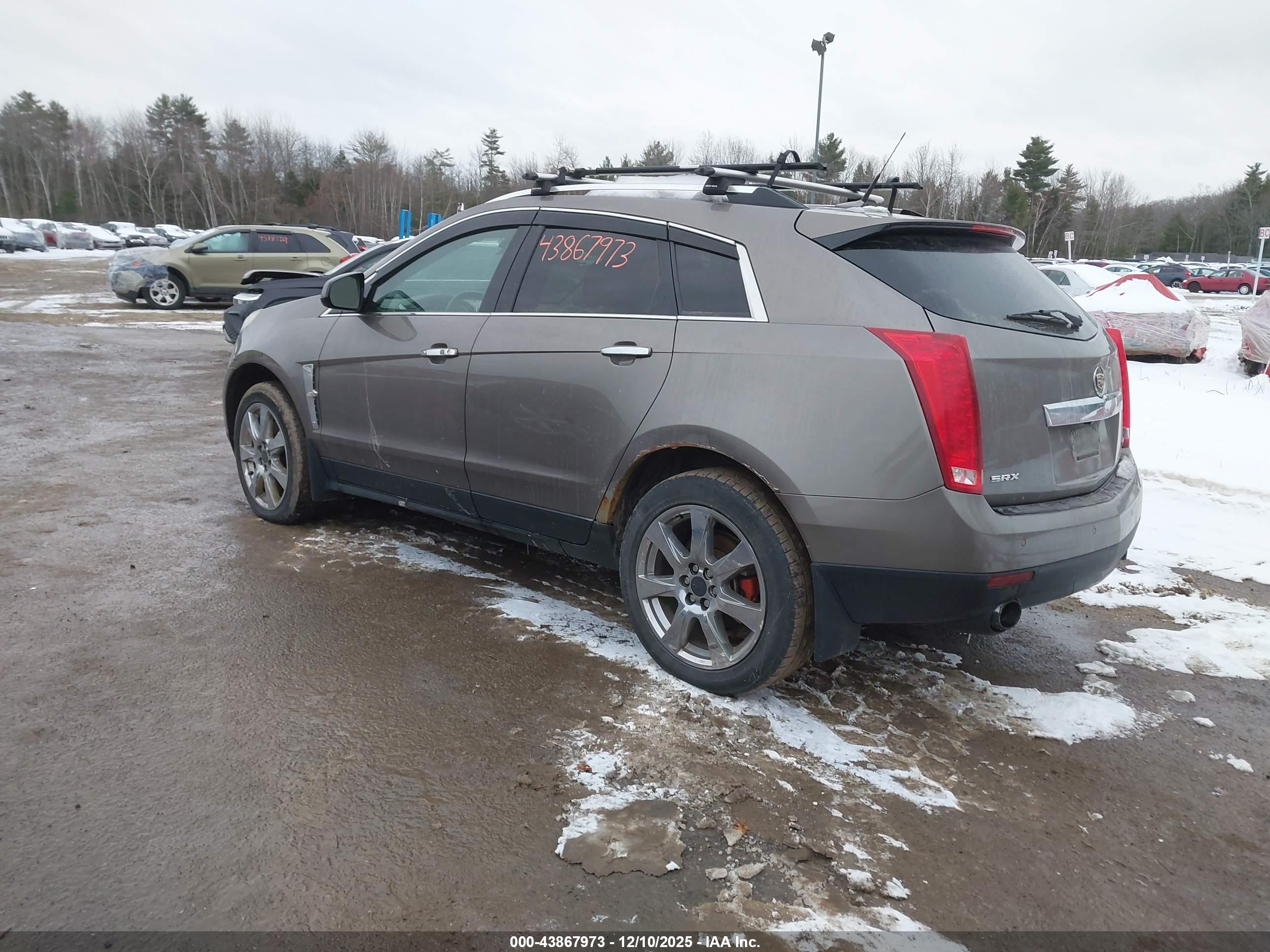 CADILLAC SRX image 3