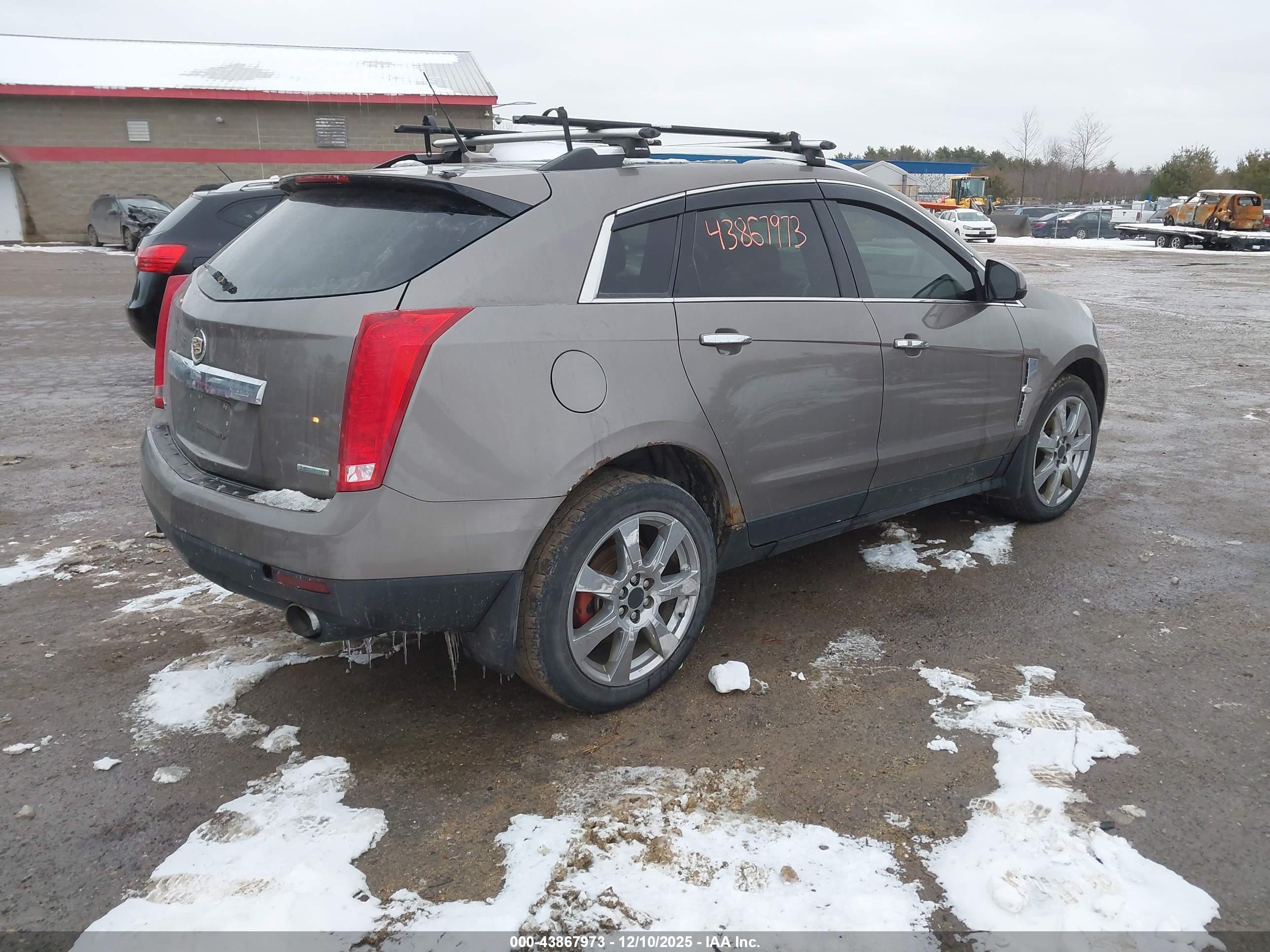 CADILLAC SRX image 4