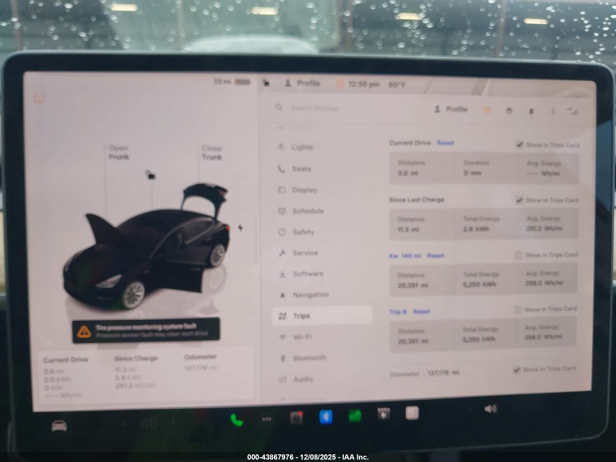 TESLA MODEL image 7