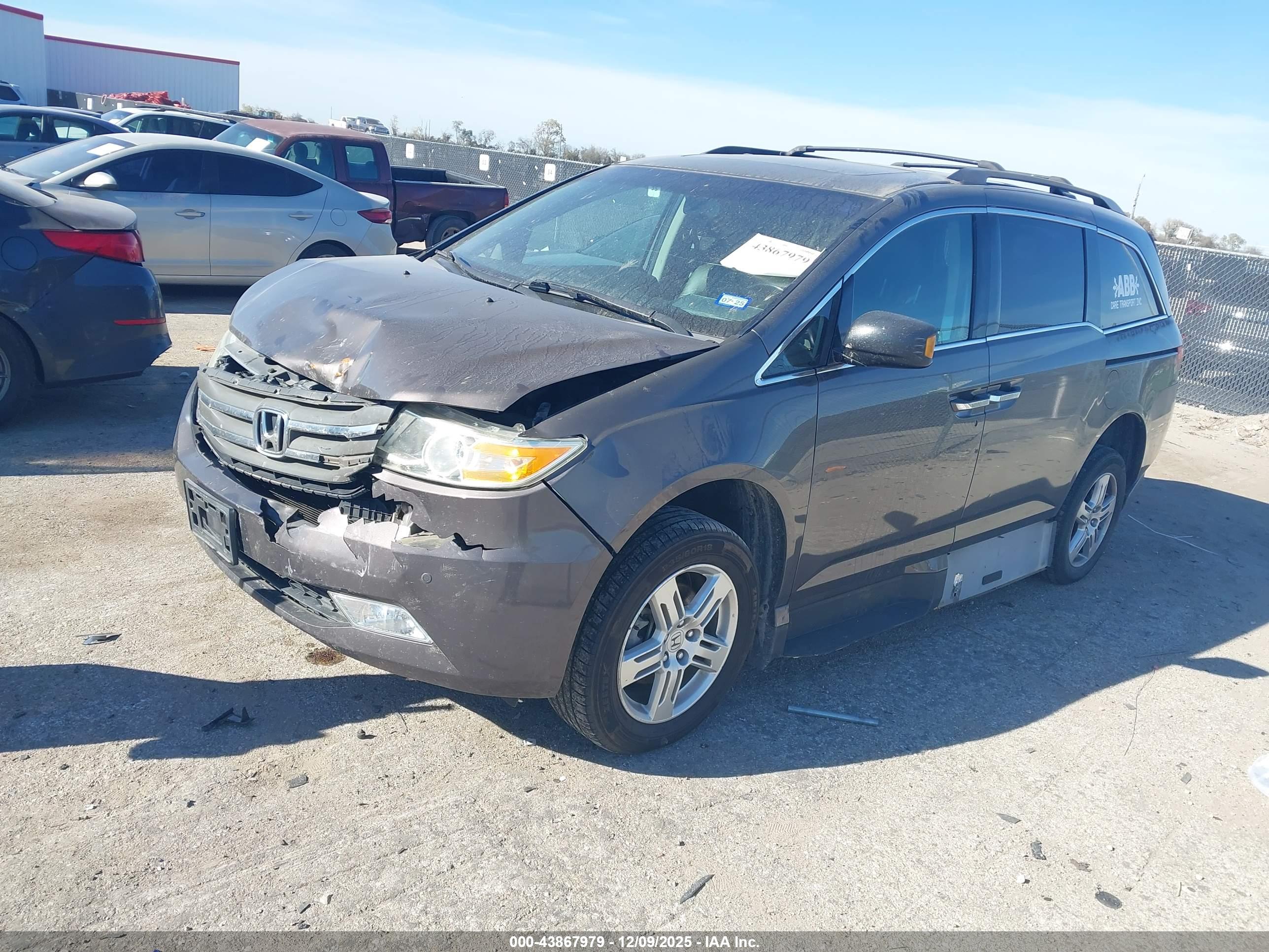 HONDA ODYSSEY image 2