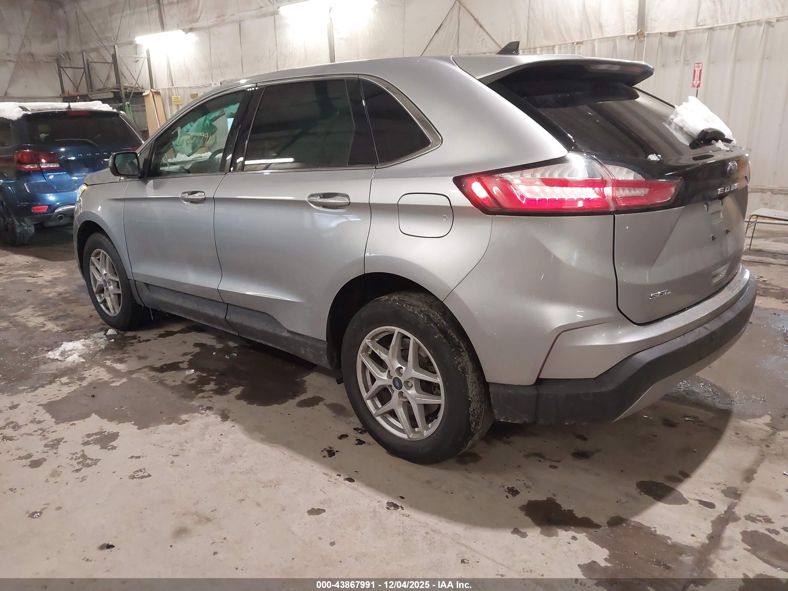 FORD EDGE image 3