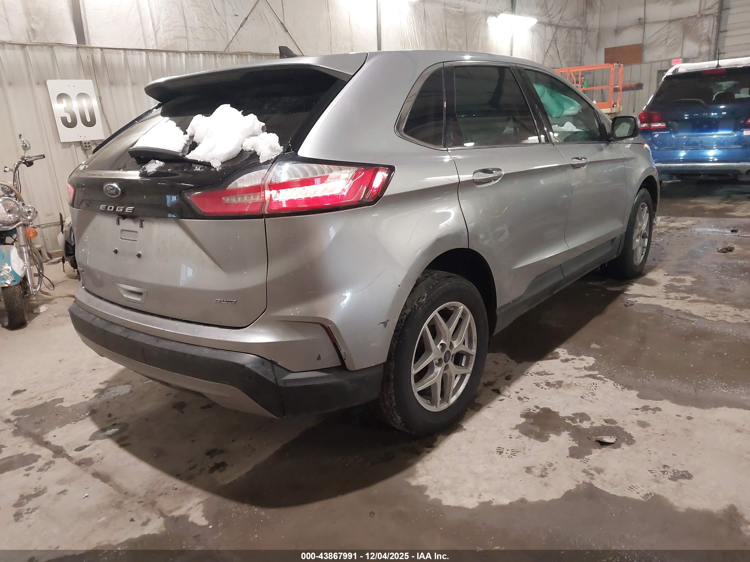 FORD EDGE image 4