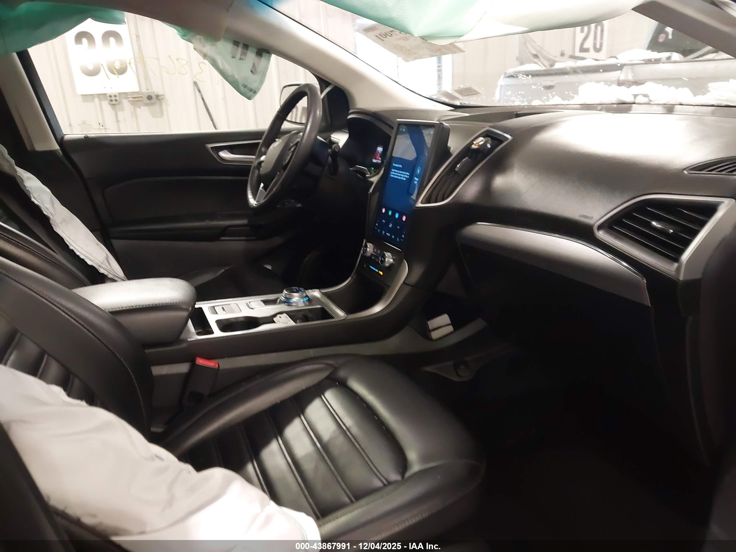 FORD EDGE image 5