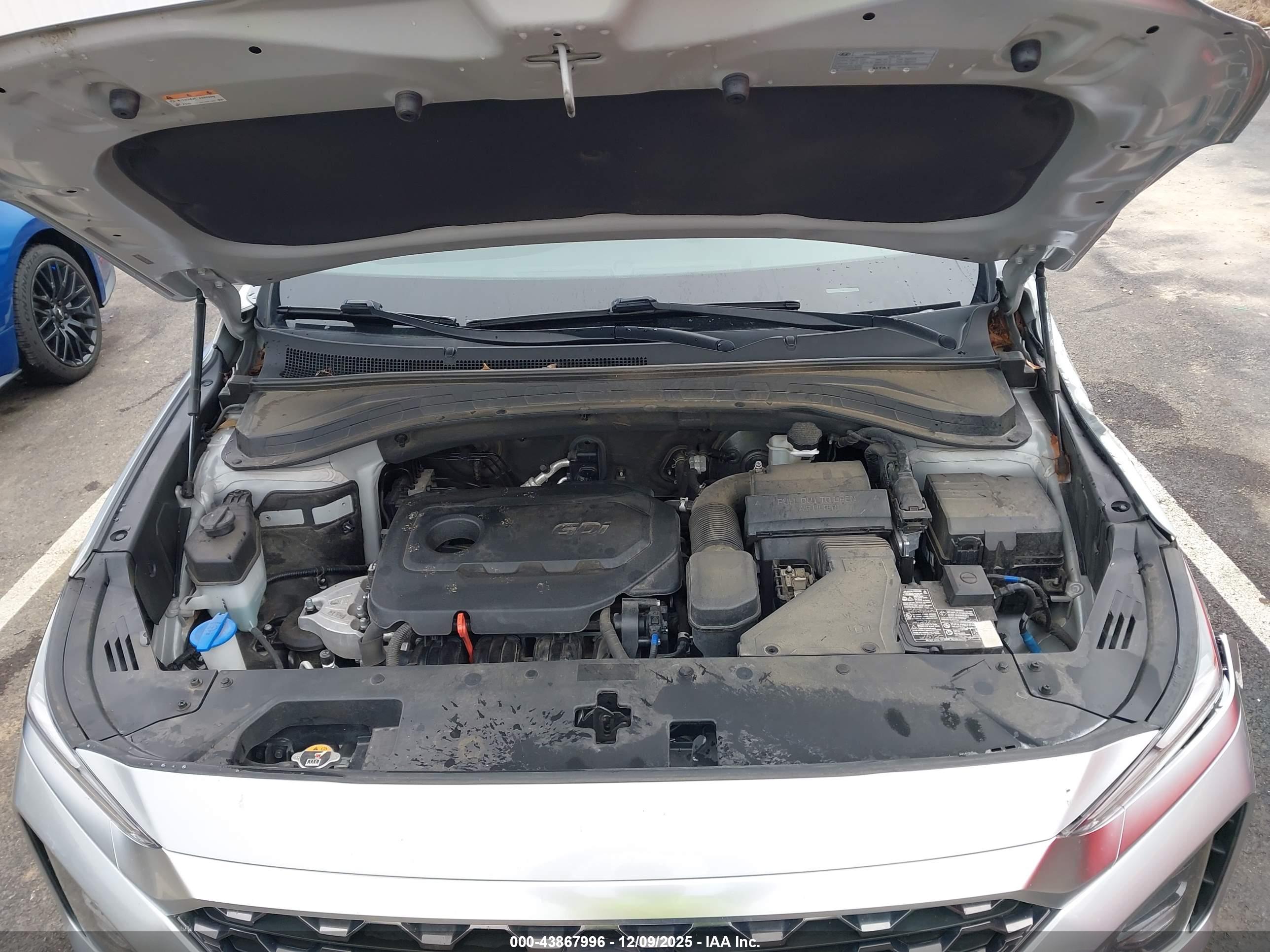 HYUNDAI SANTA image 10