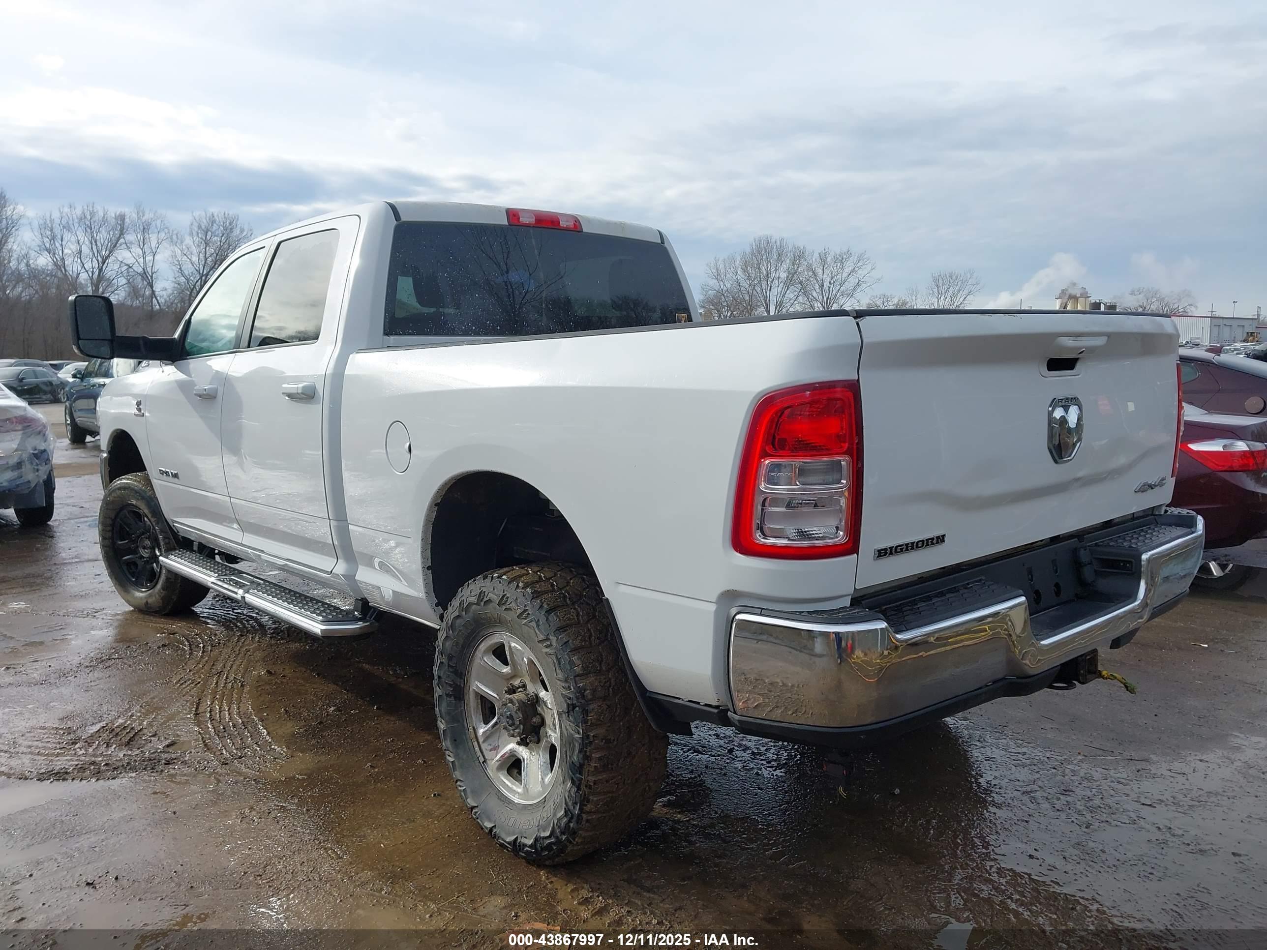 RAM 2500 image 3