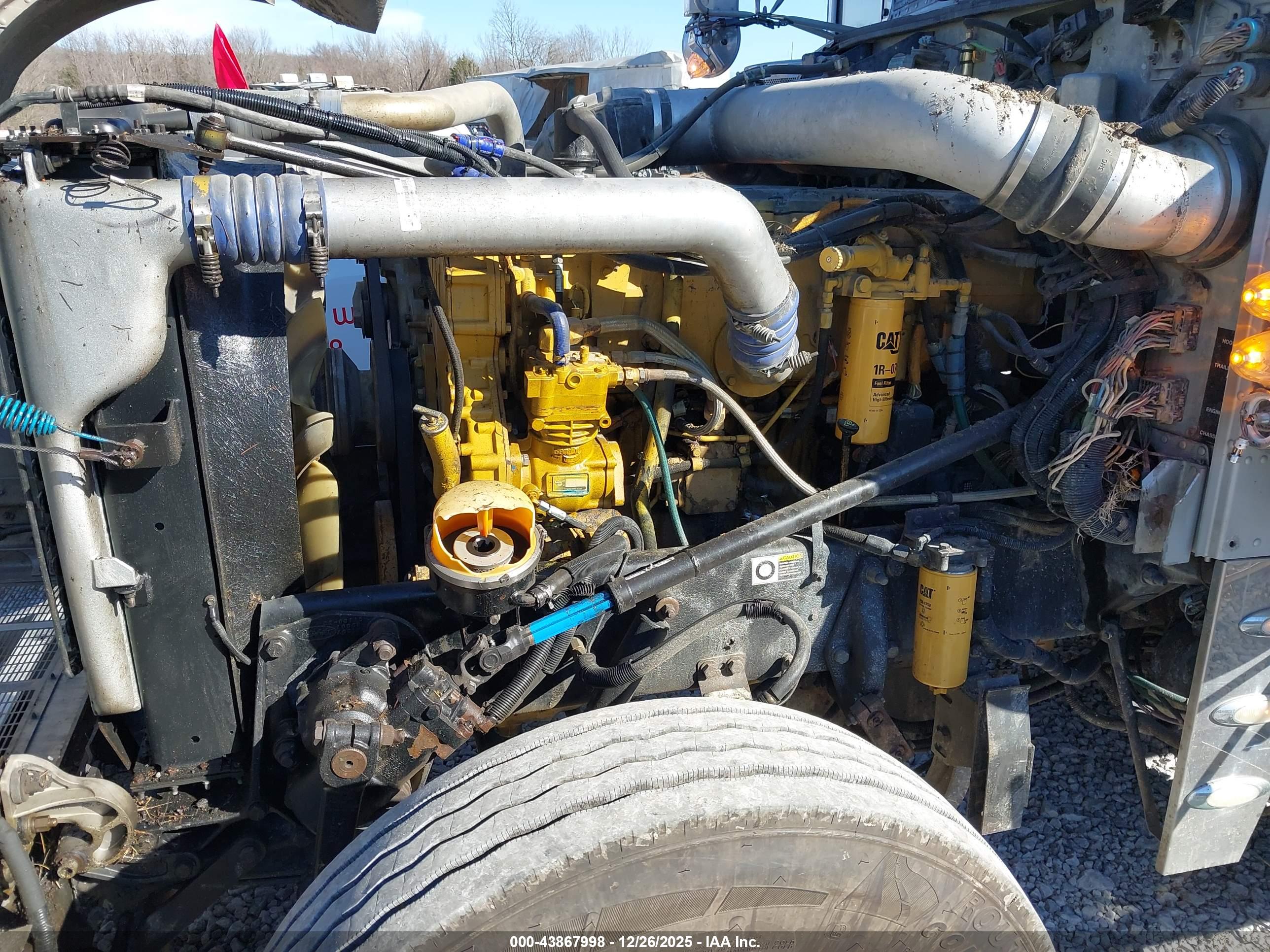 PETERBILT 379 image 10
