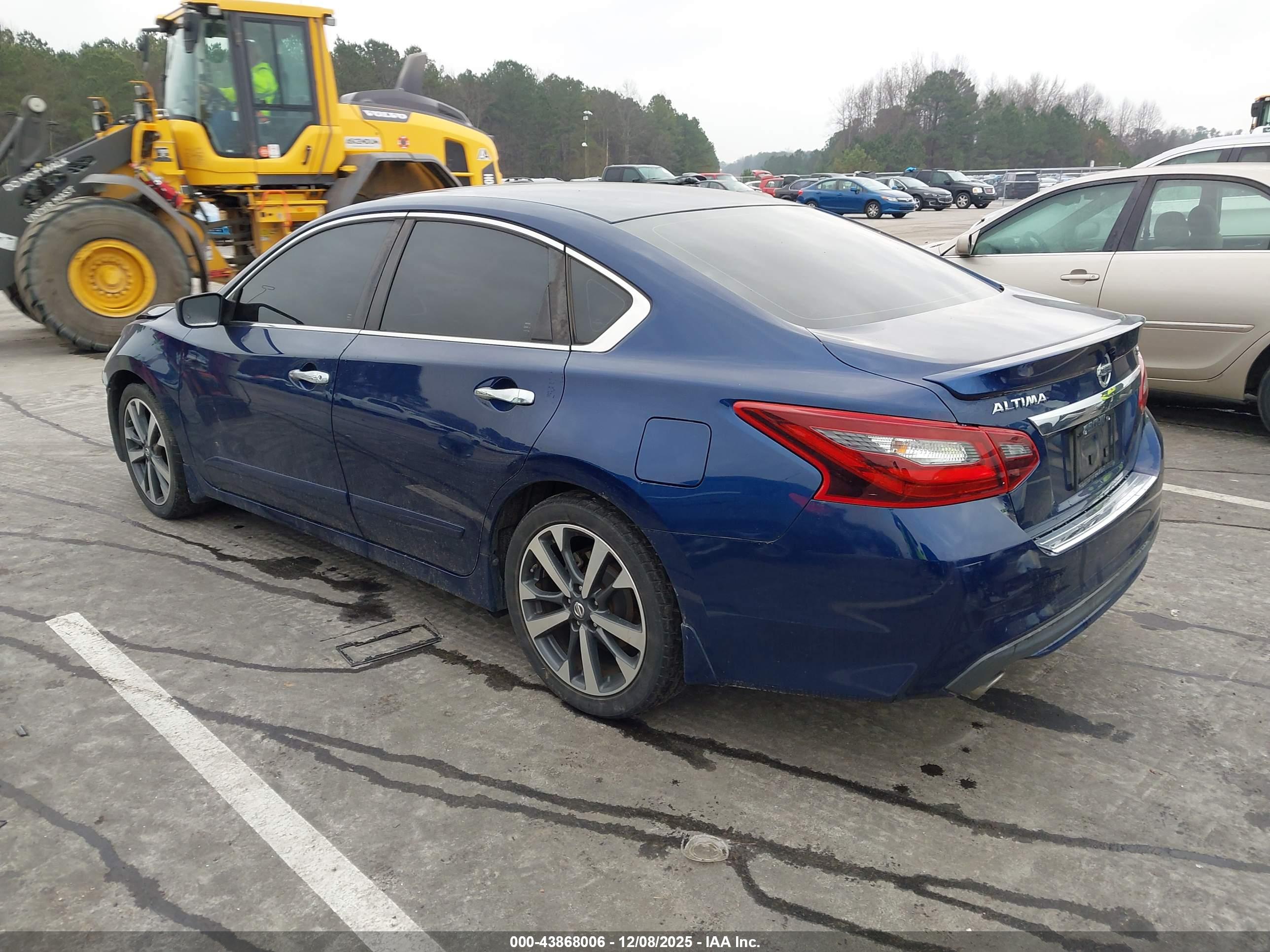NISSAN ALTIMA image 3