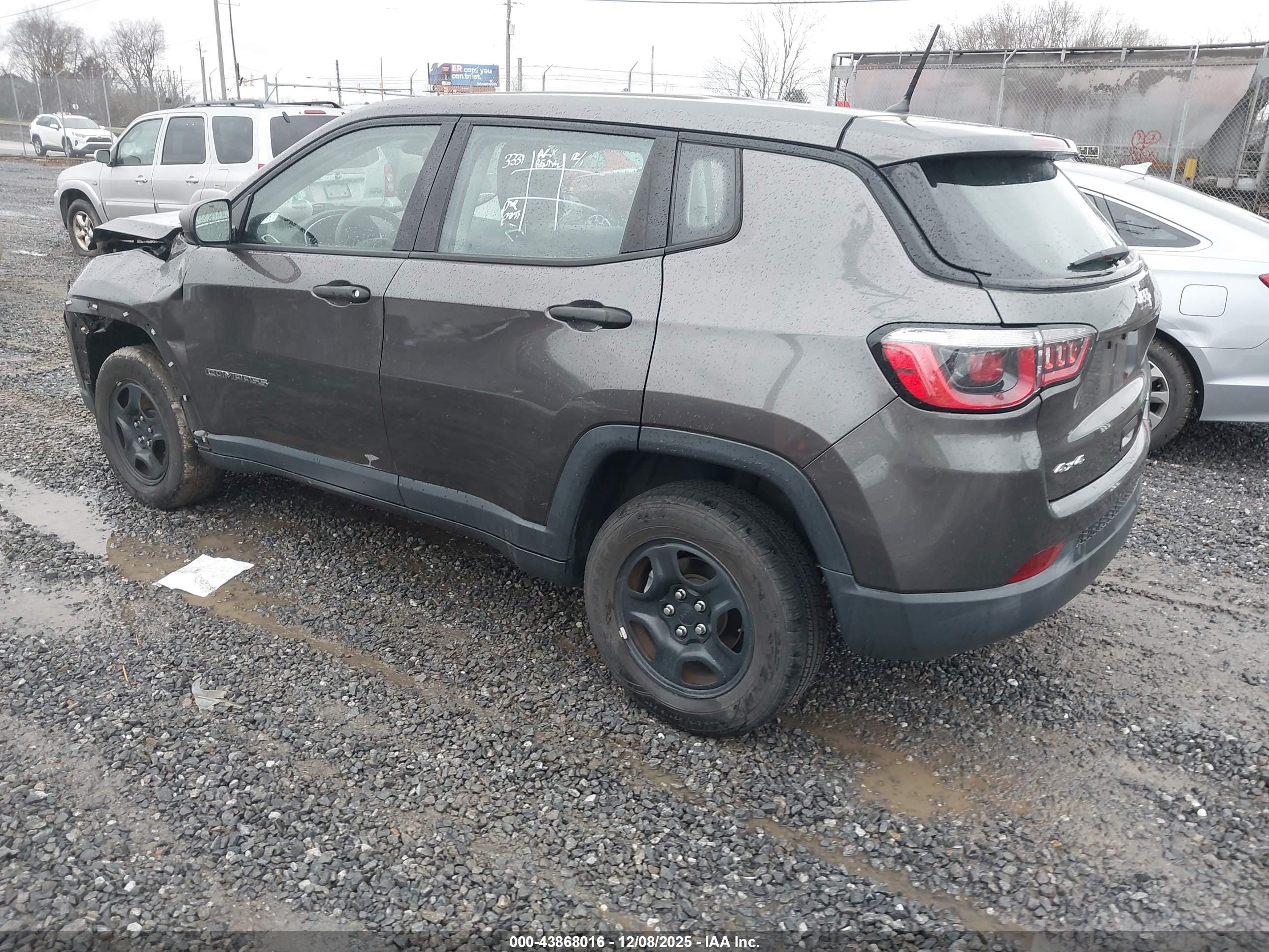 JEEP NEW image 3