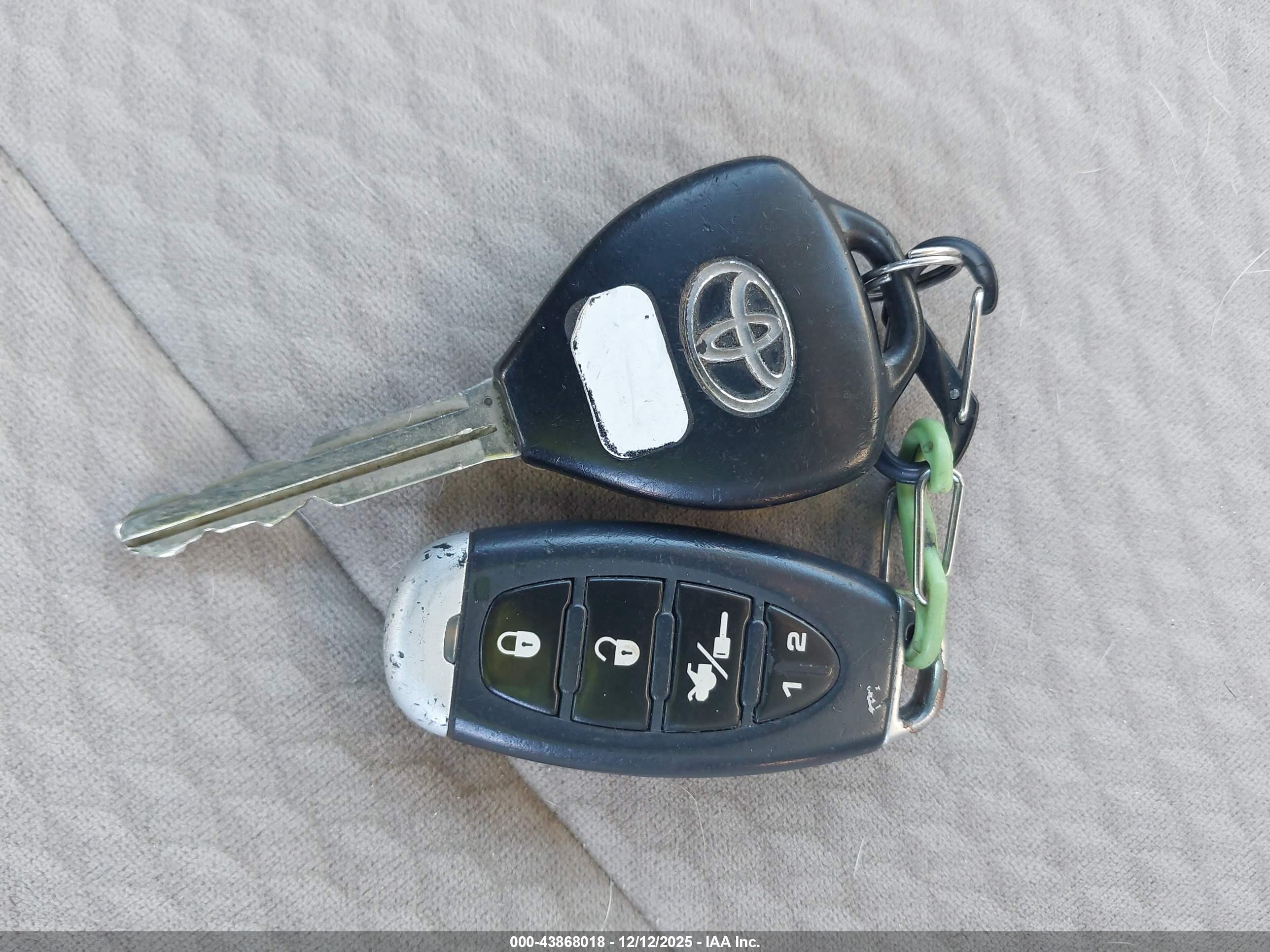 TOYOTA CAMRY image 11