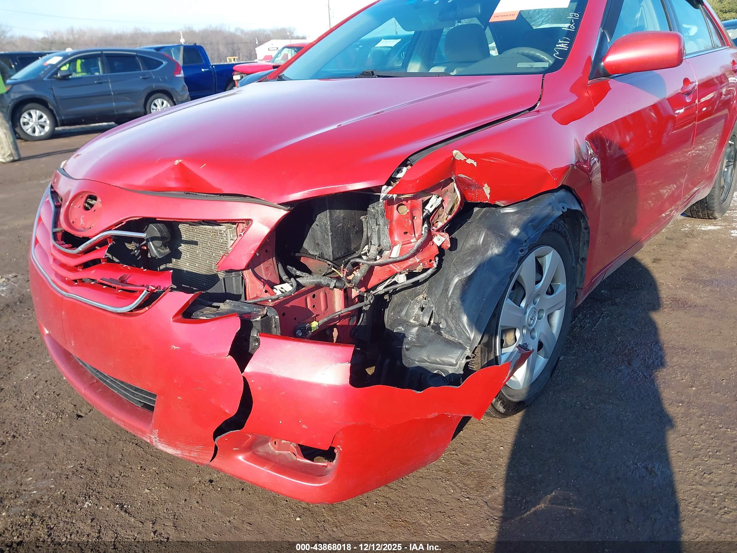 TOYOTA CAMRY image 6