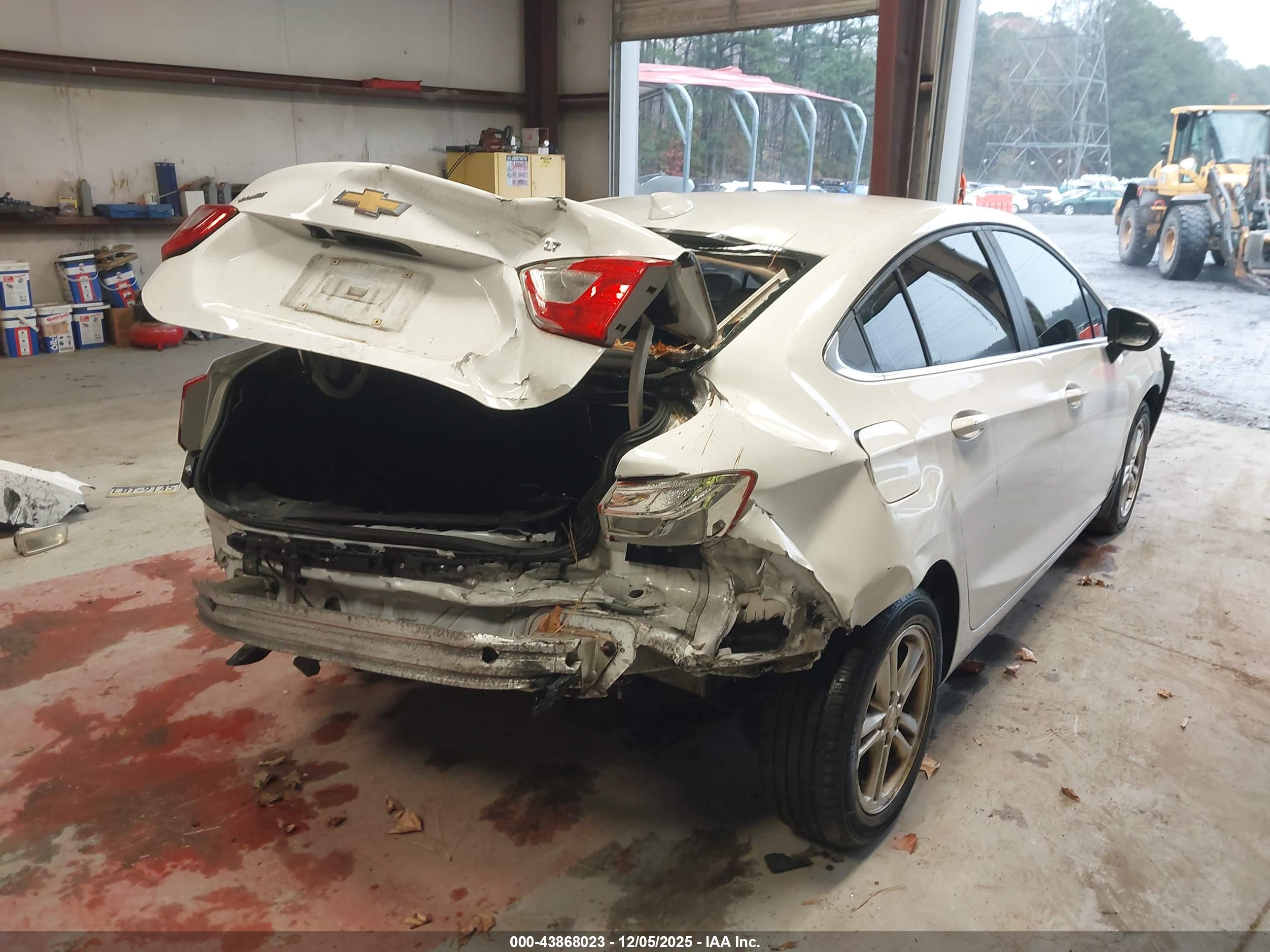 CHEVROLET CRUZE image 6