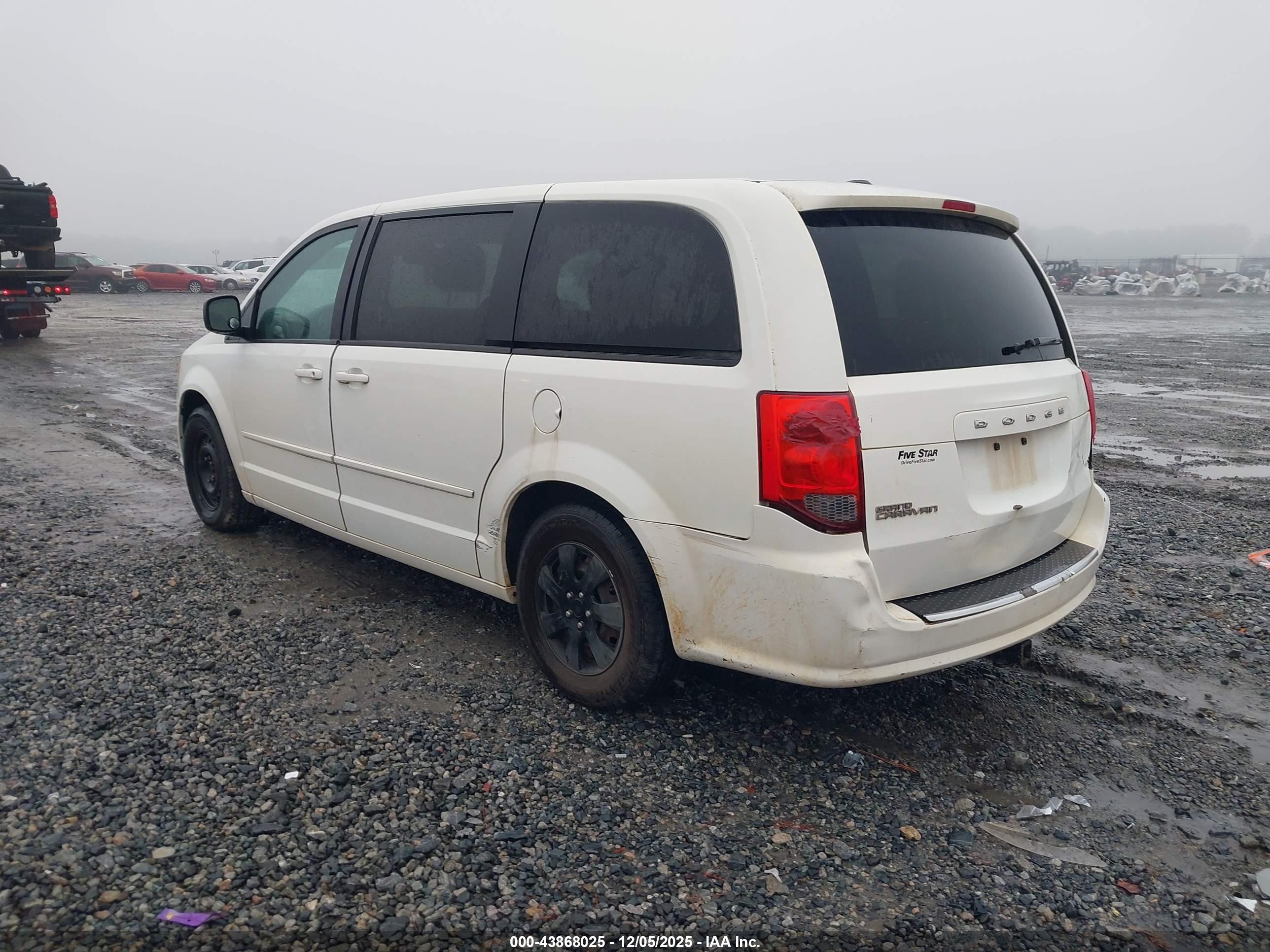 DODGE GRAND image 3