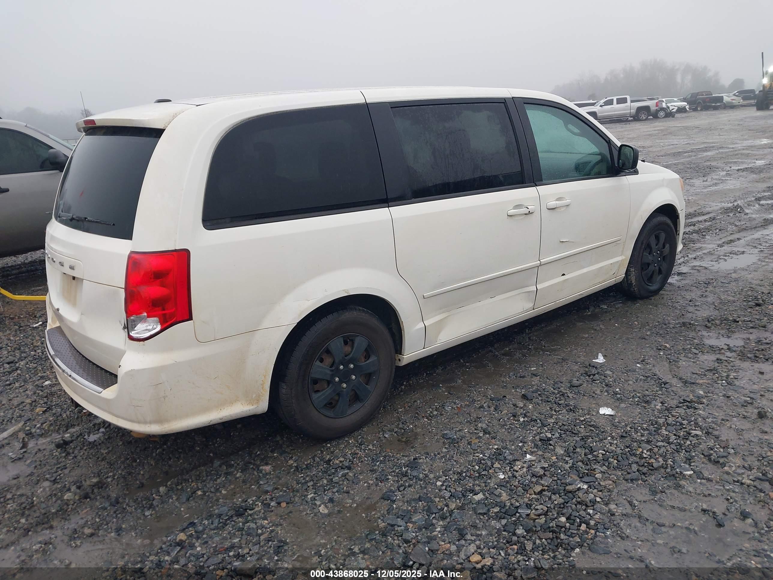 DODGE GRAND image 4