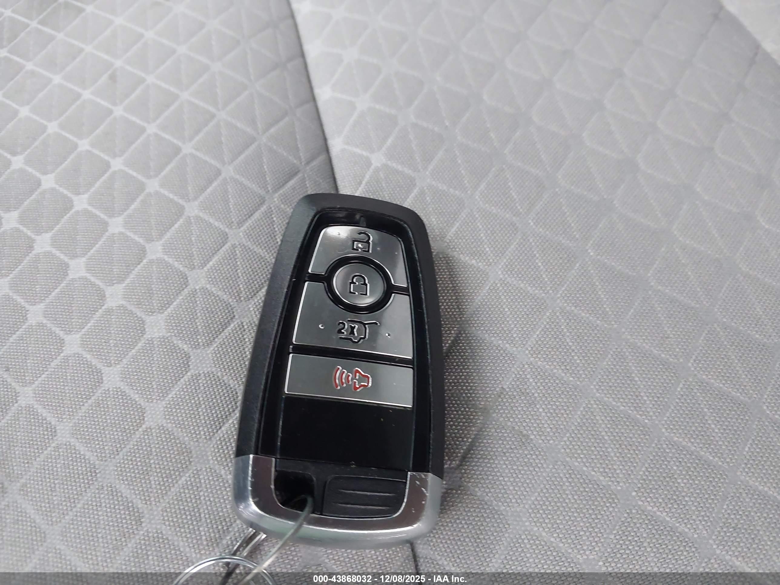 FORD ESCAPE image 11