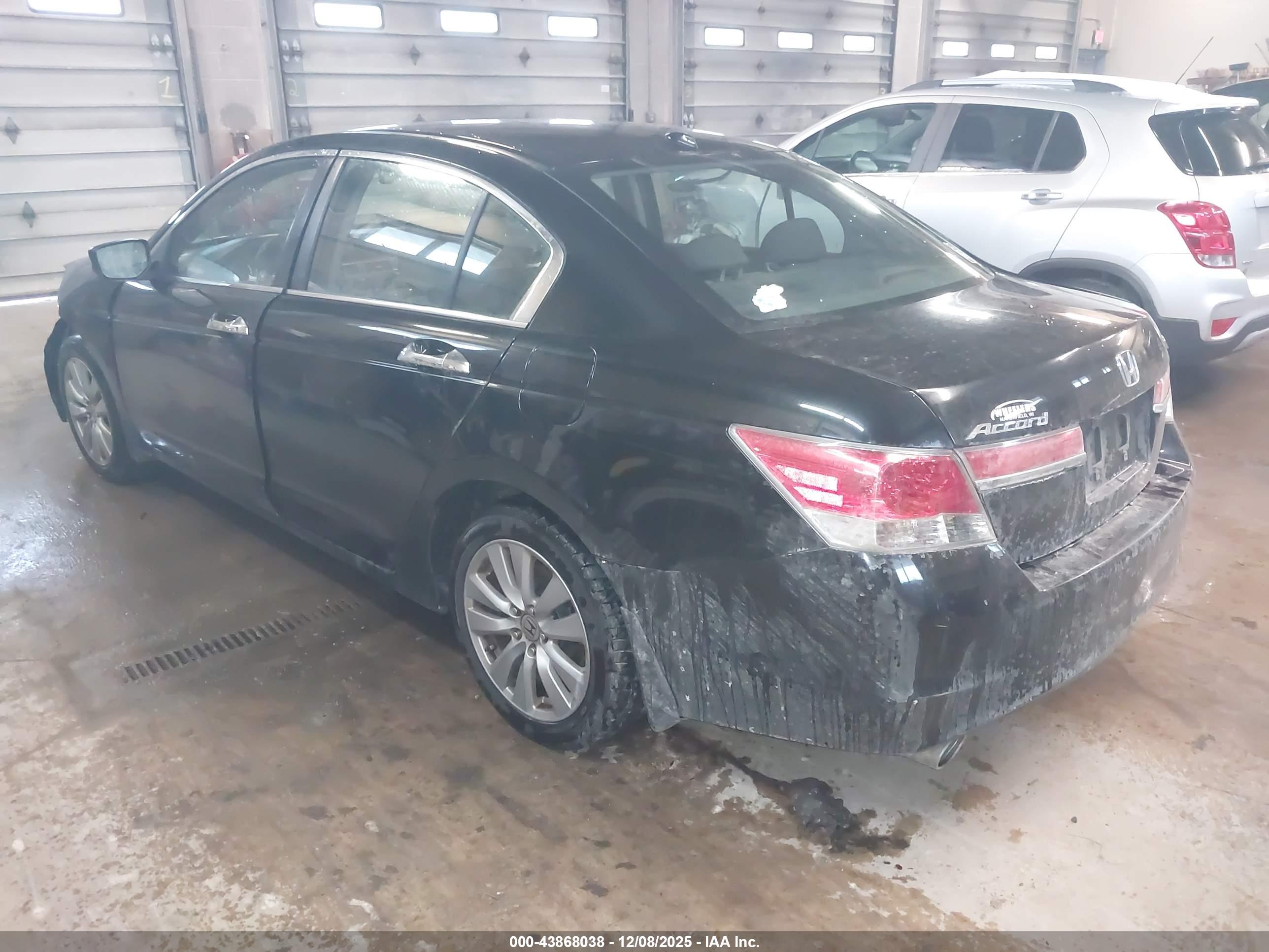 HONDA ACCORD image 3