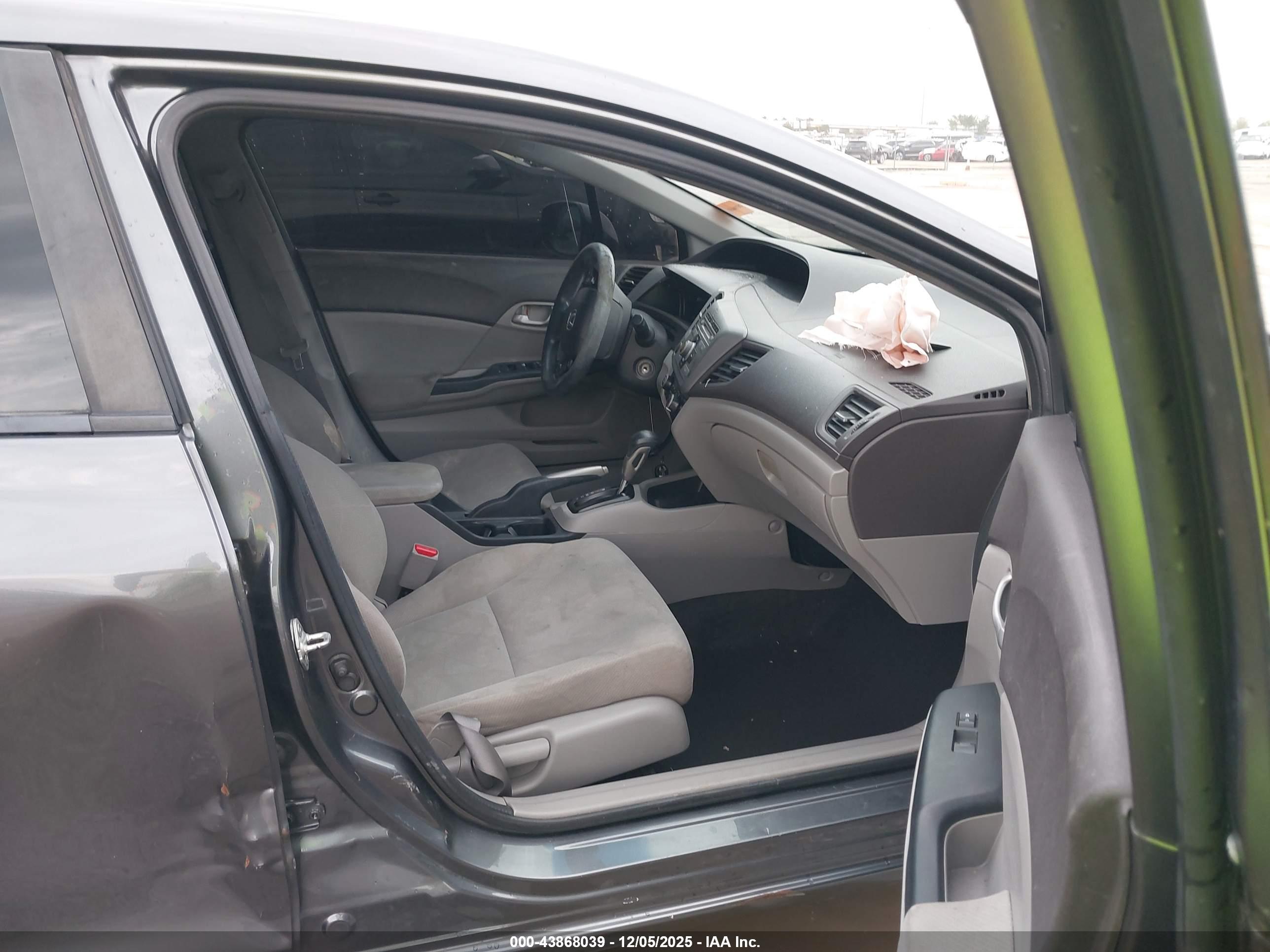HONDA CIVIC image 5