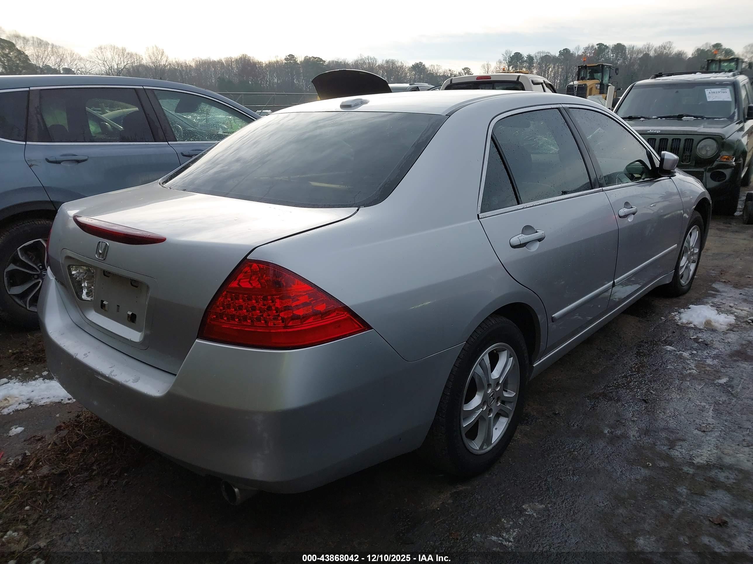 HONDA ACCORD image 4