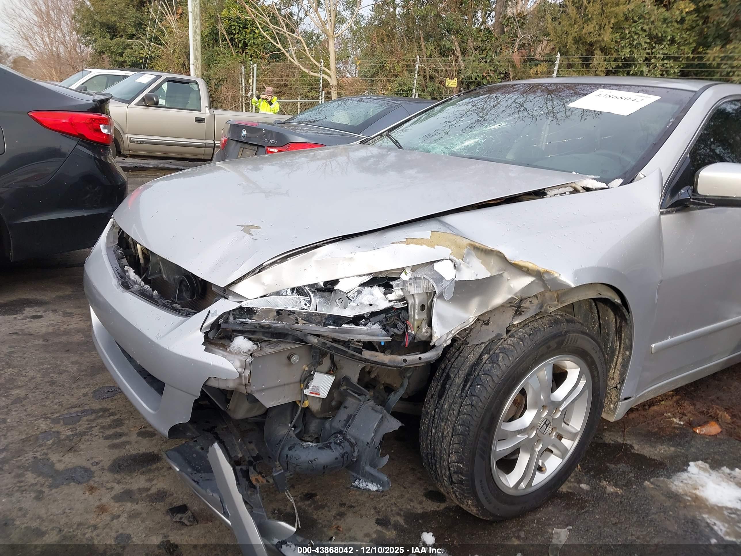 HONDA ACCORD image 6