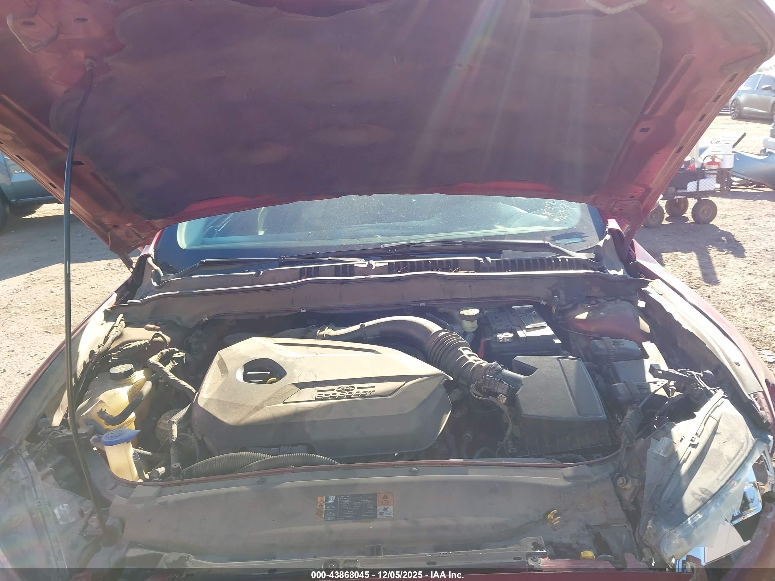 FORD FUSION image 10