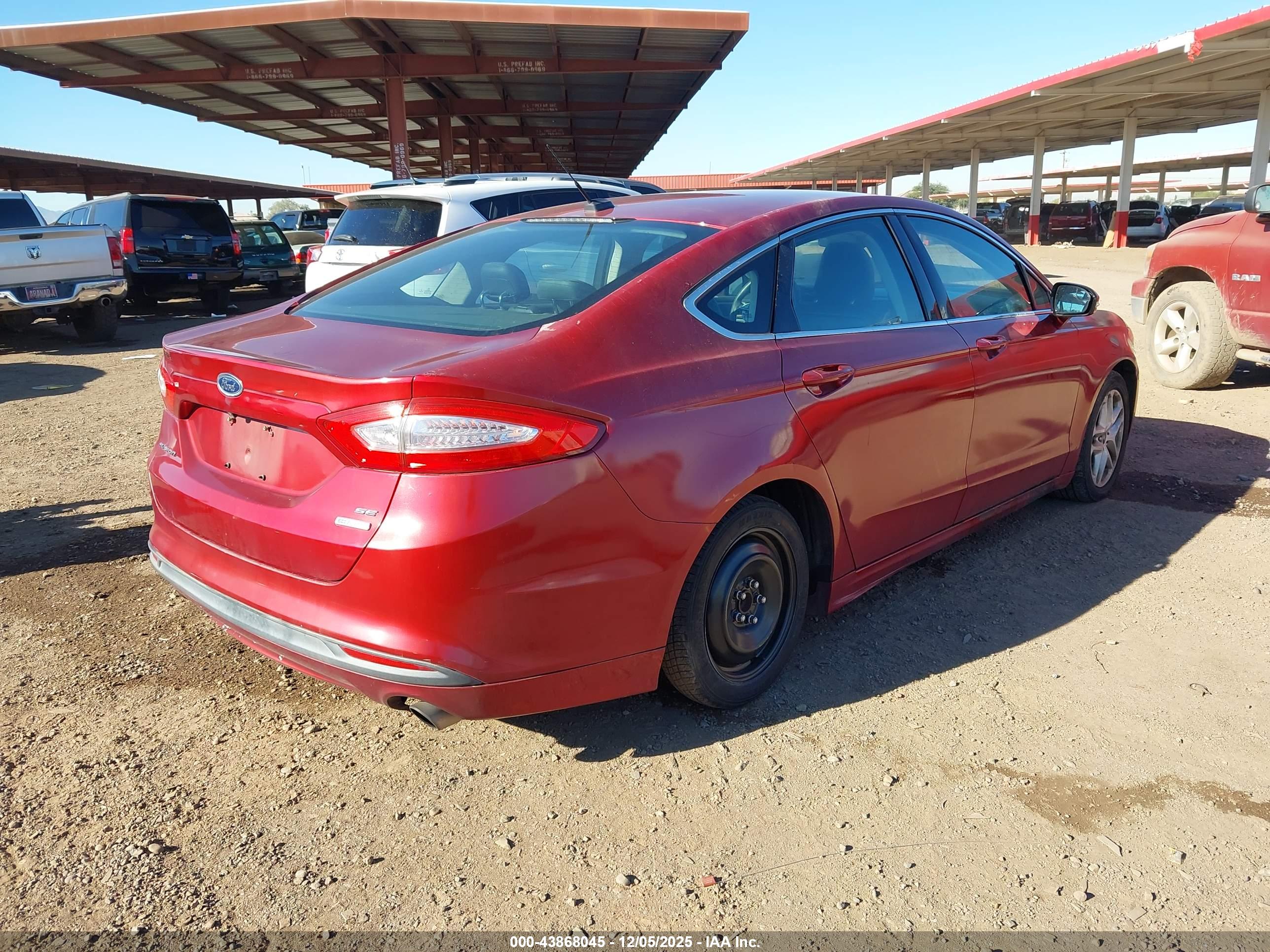 FORD FUSION image 4