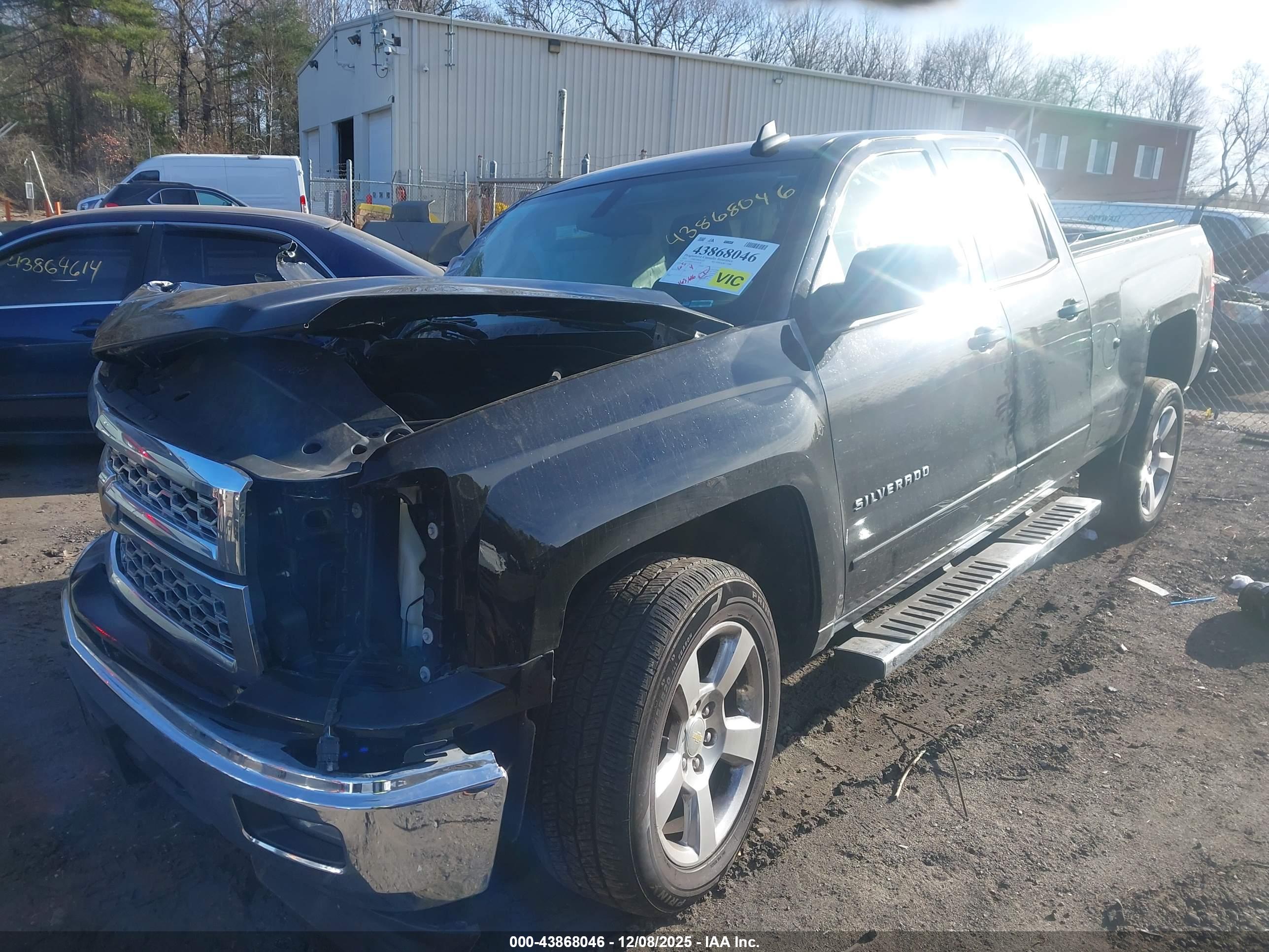 CHEVROLET SILVERADO image 2