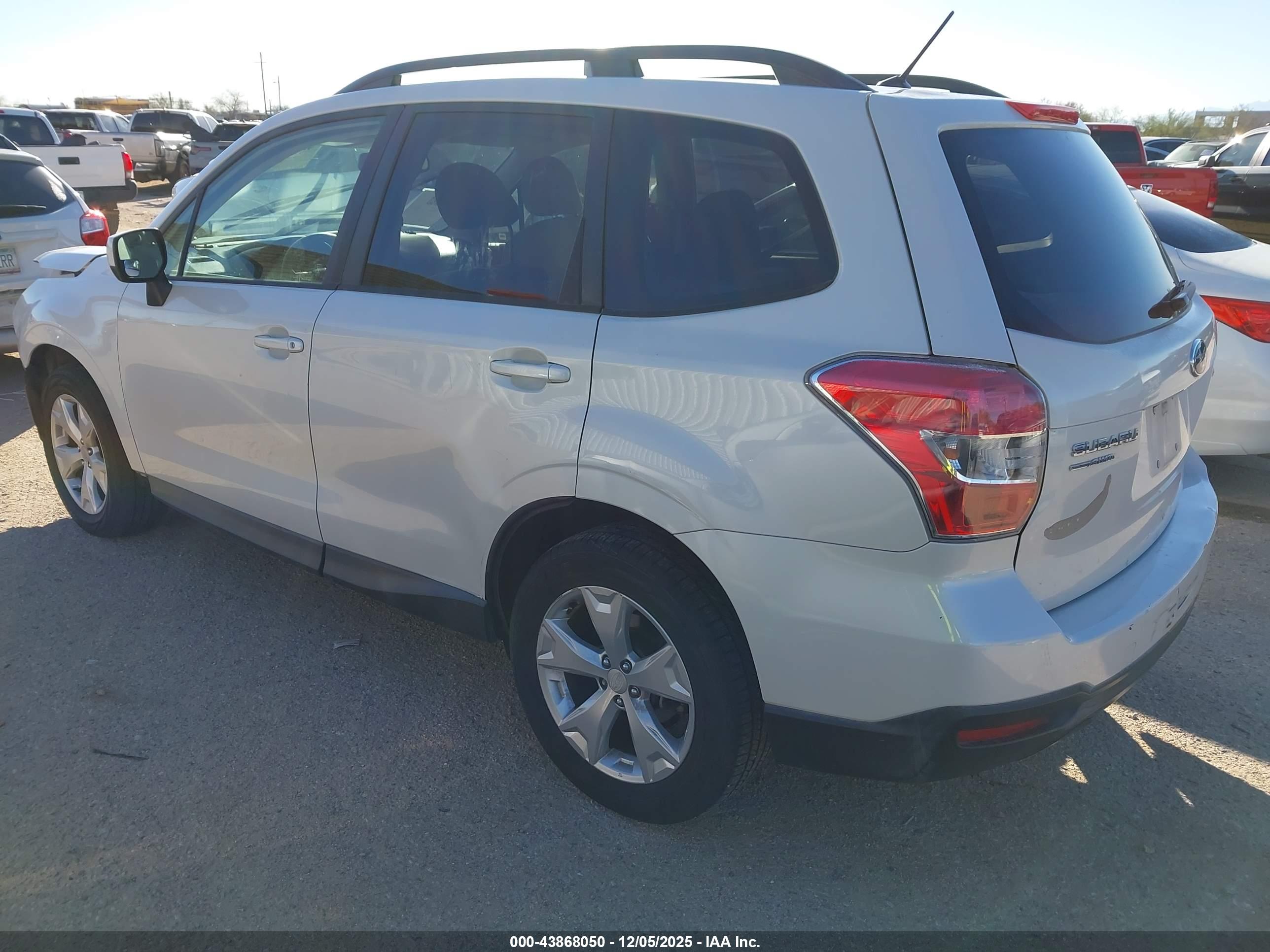 SUBARU FORESTER image 3