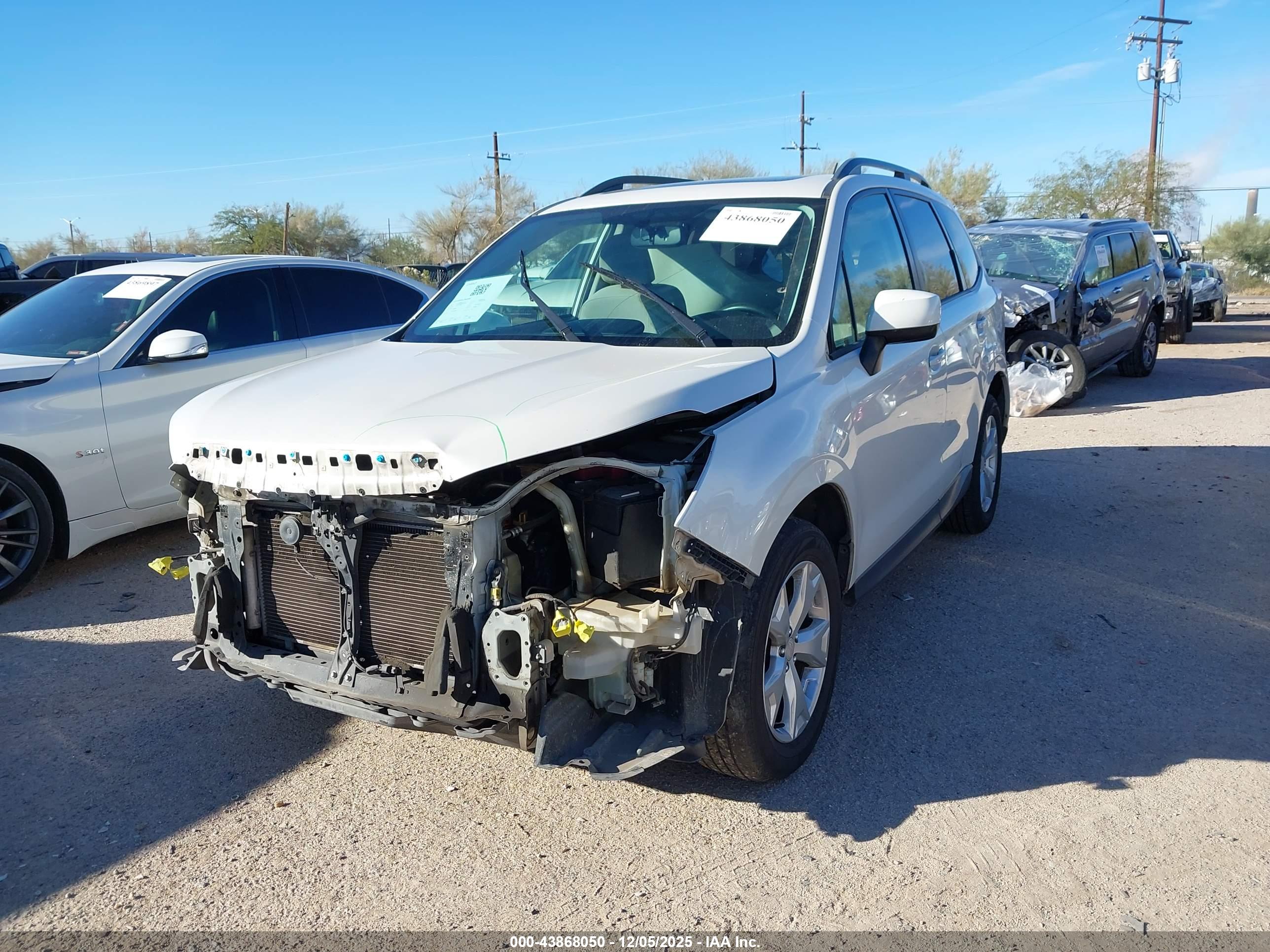 SUBARU FORESTER image 6