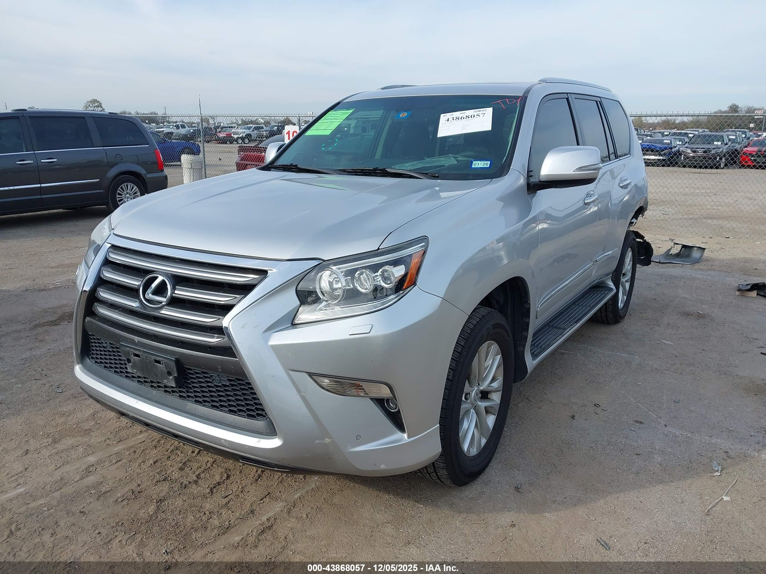 LEXUS GX image 2