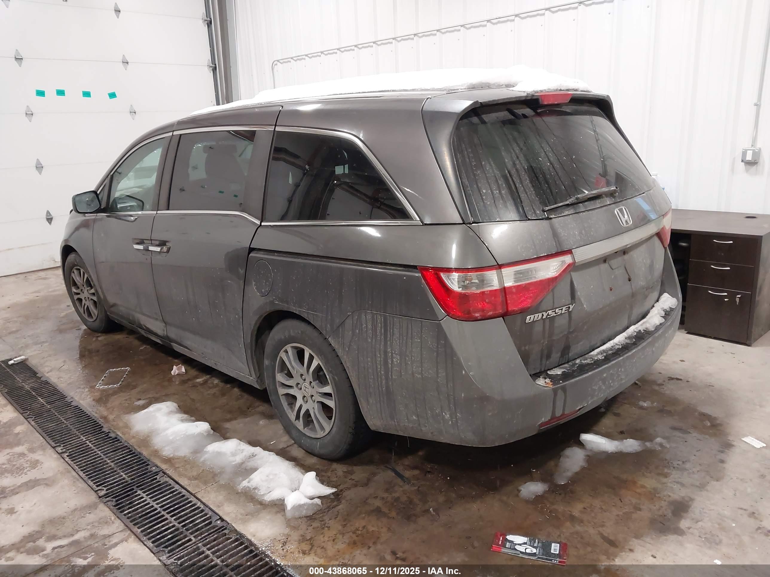 HONDA ODYSSEY image 3