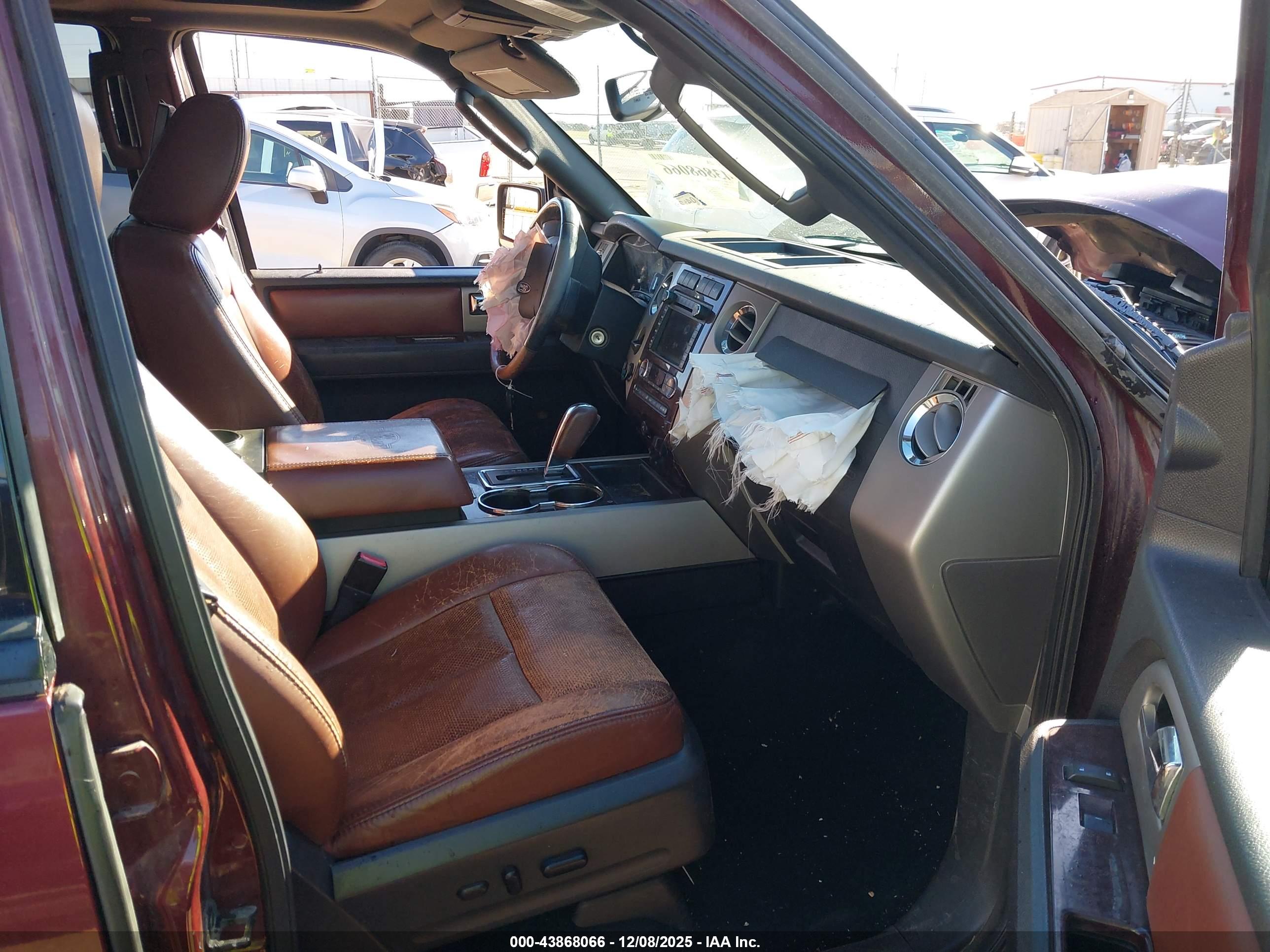 FORD EXPEDITION image 5