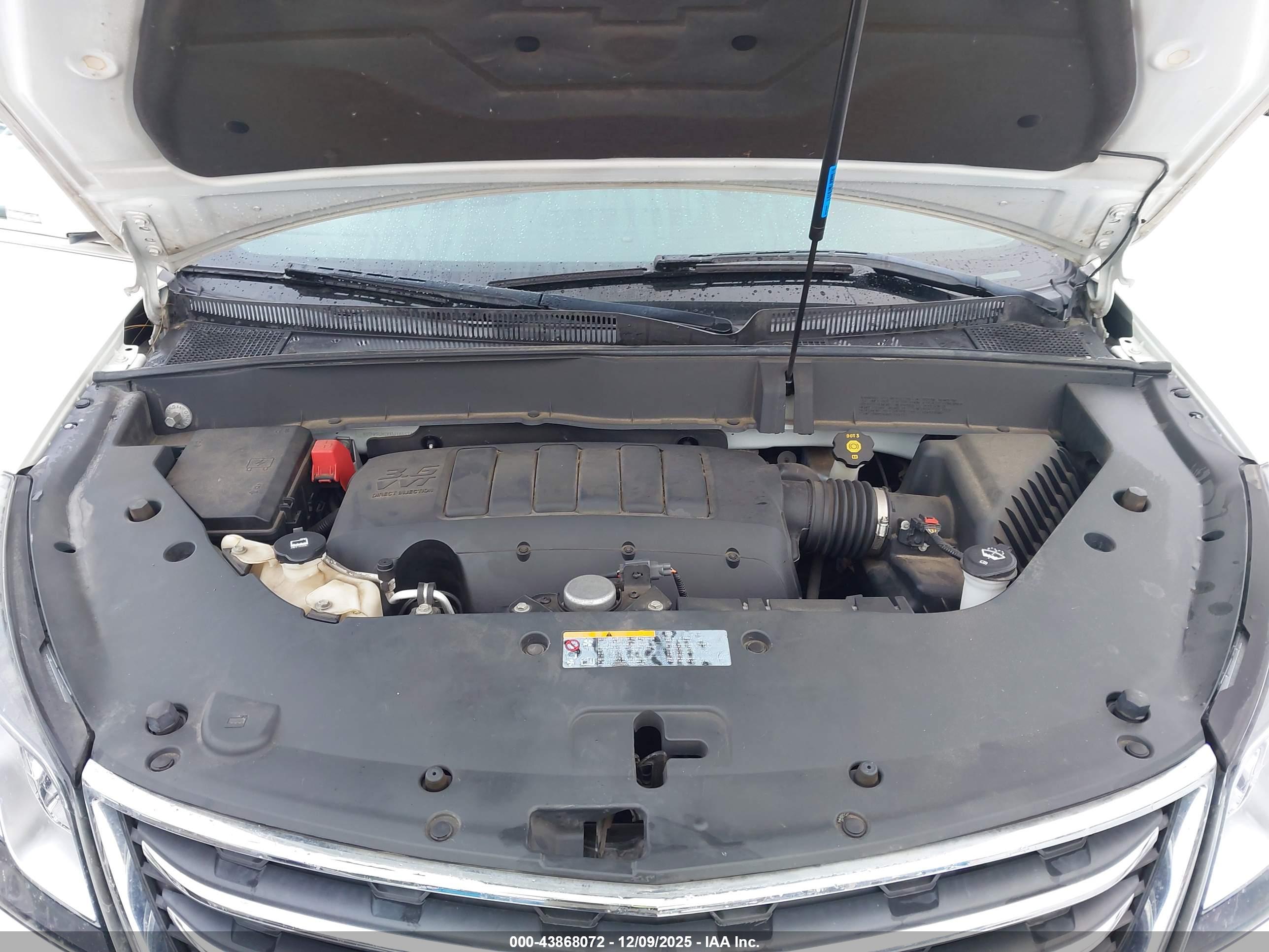 CHEVROLET TRAVERSE image 10