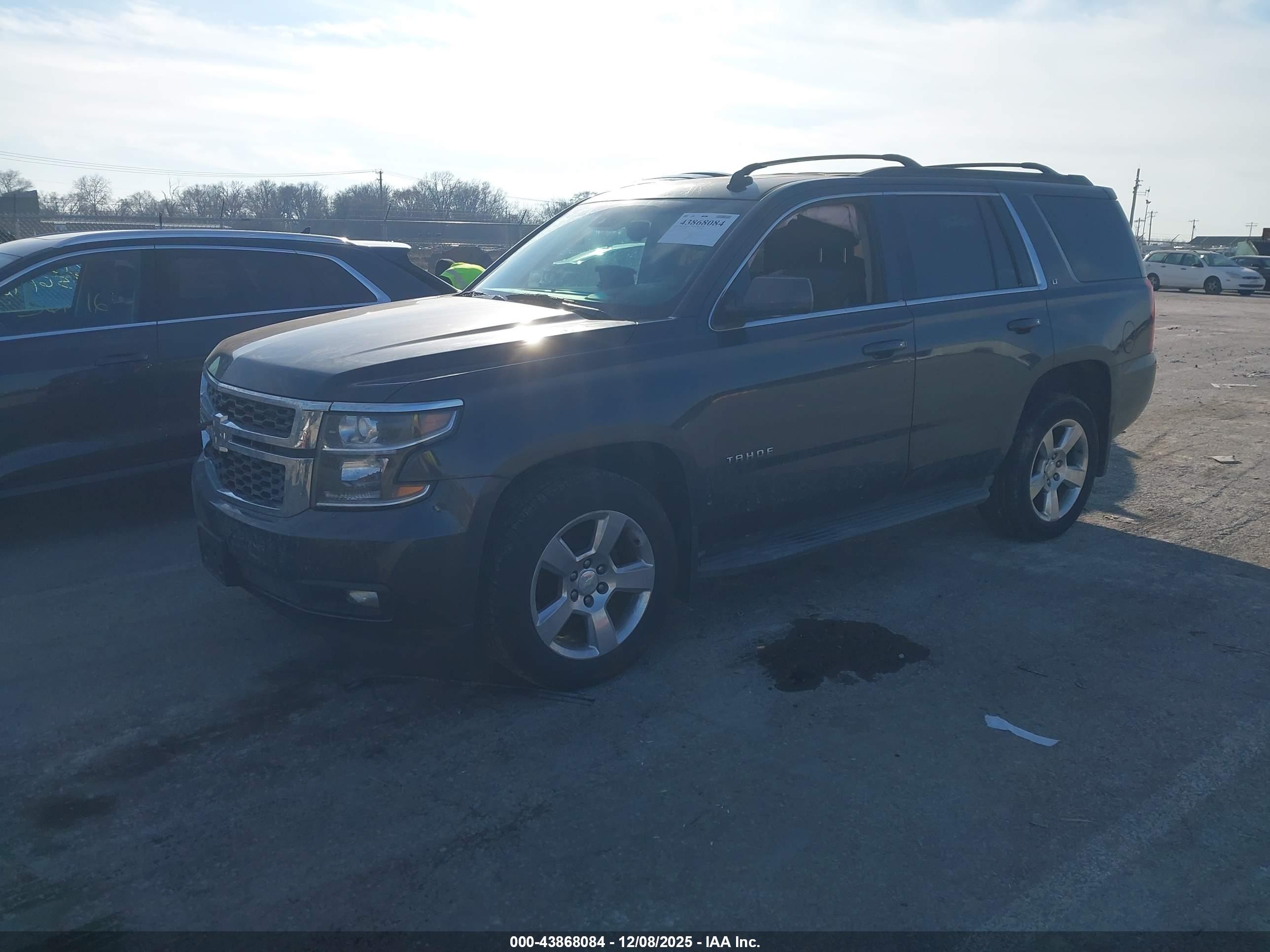 CHEVROLET TAHOE image 2