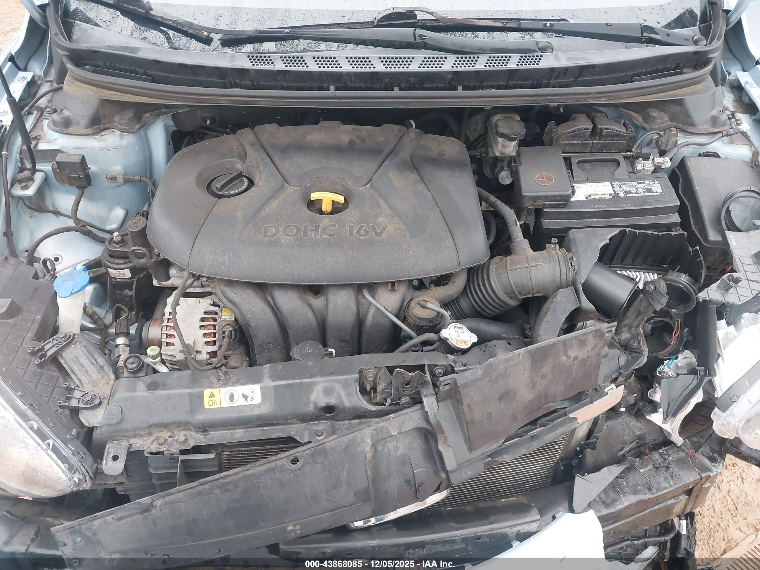 HYUNDAI ELANTRA image 10