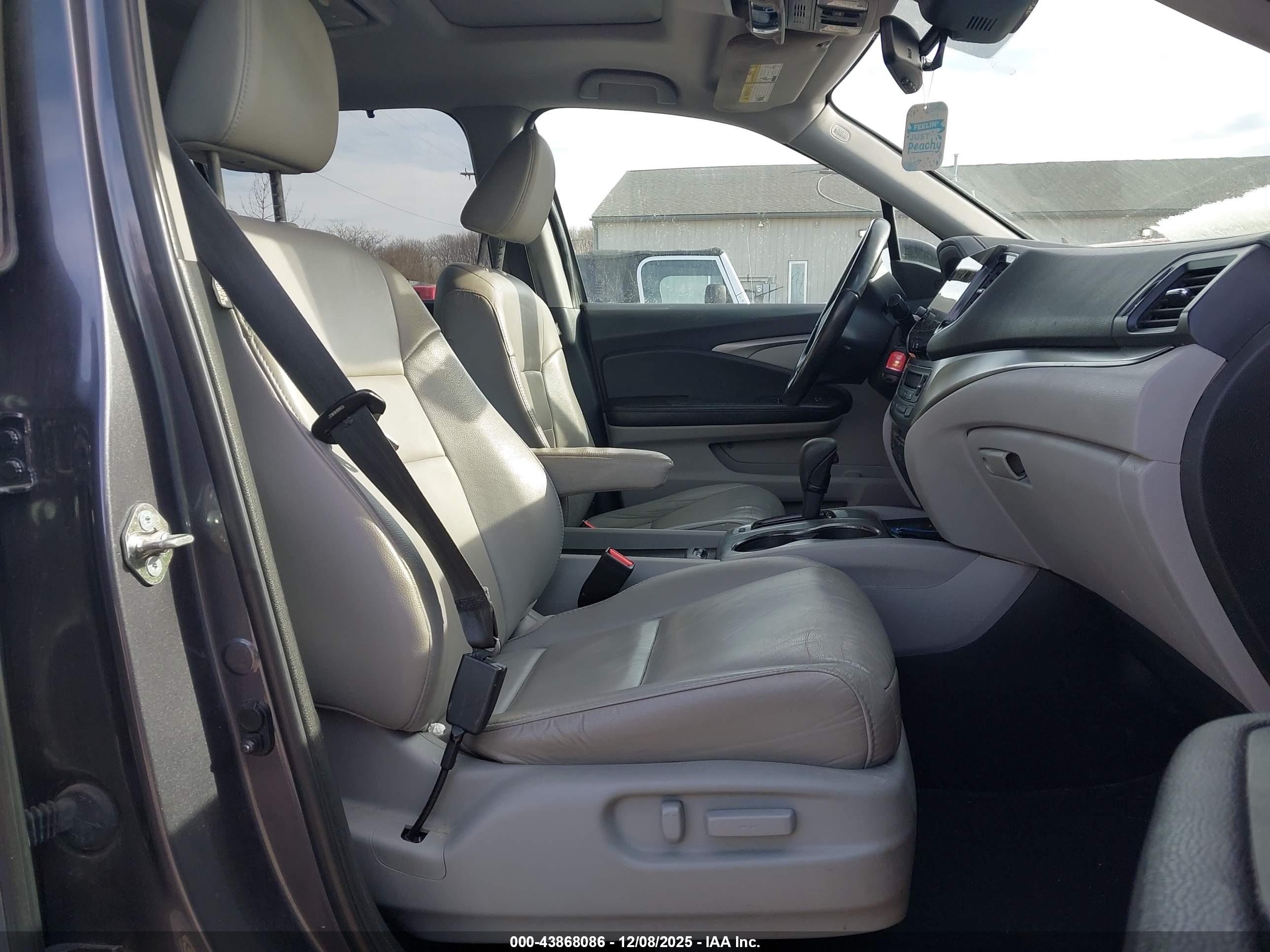 HONDA PILOT image 5