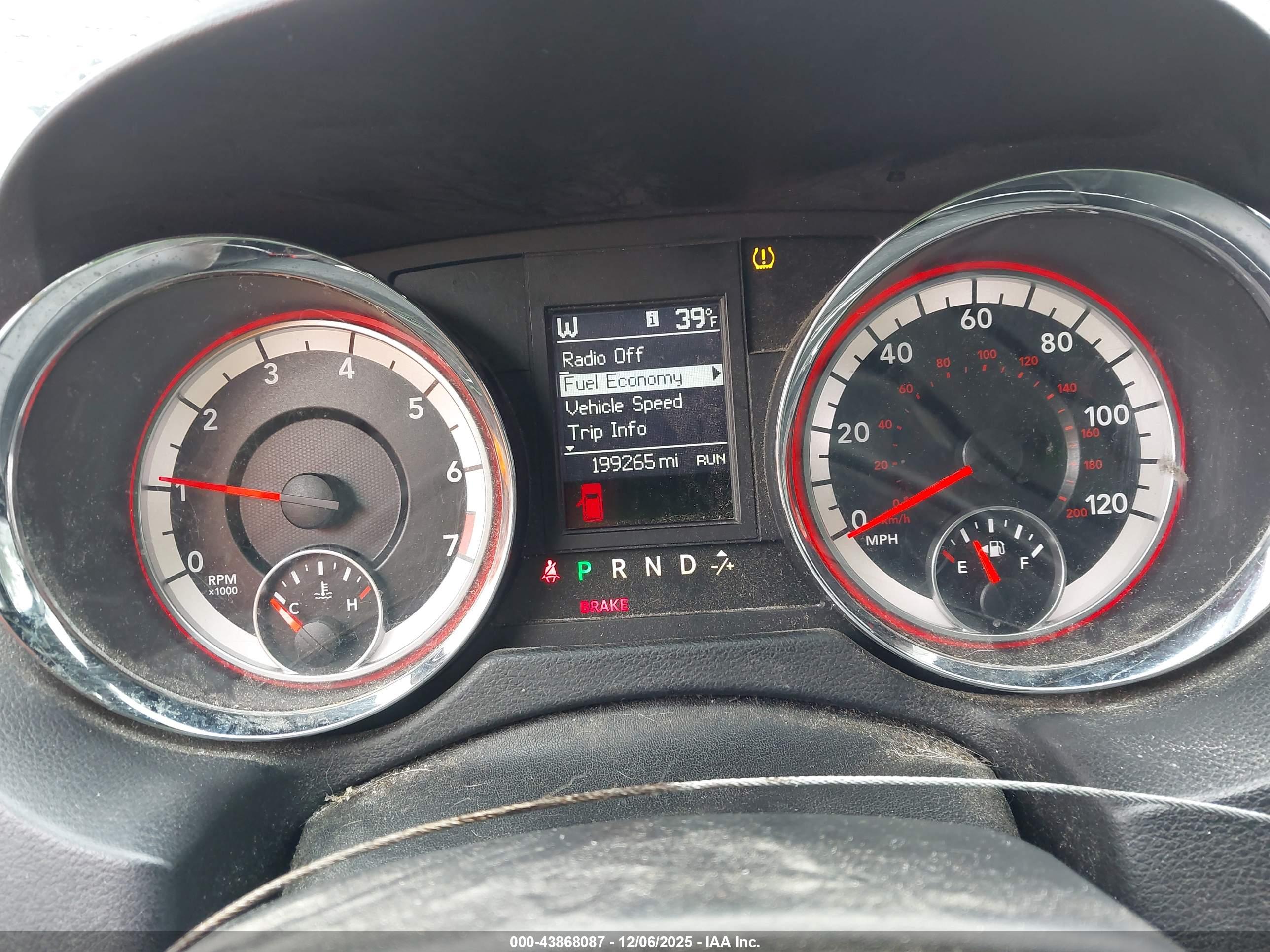 DODGE GRAND image 7