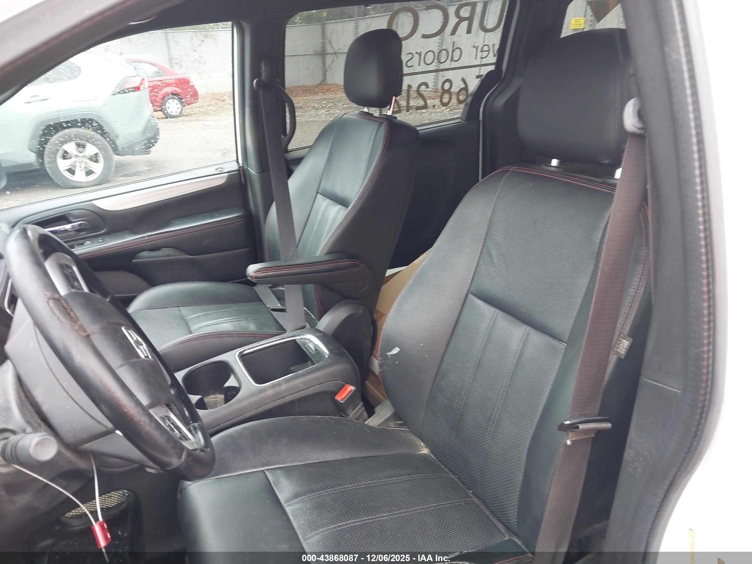 DODGE GRAND image 8