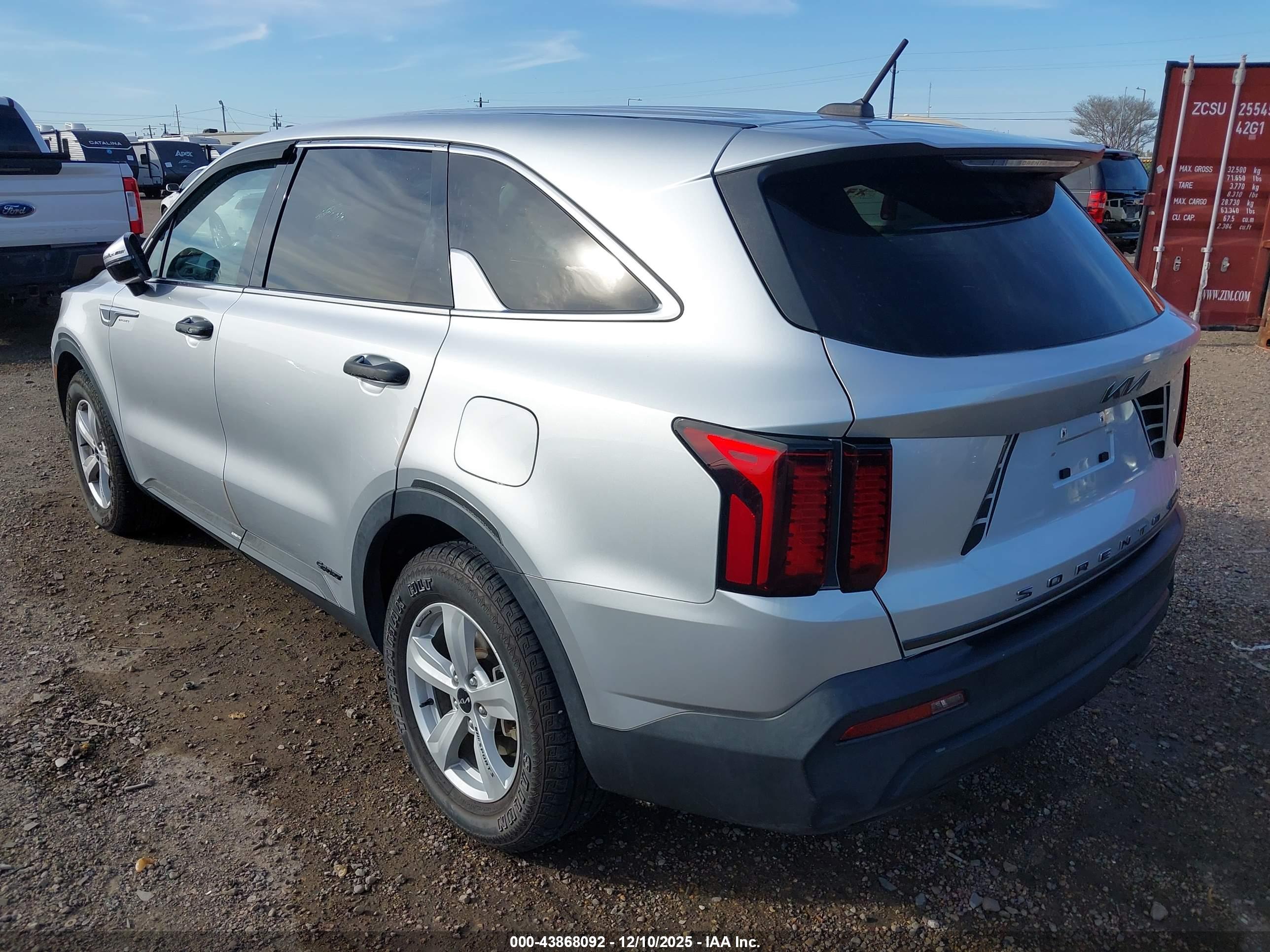 KIA SORENTO image 3