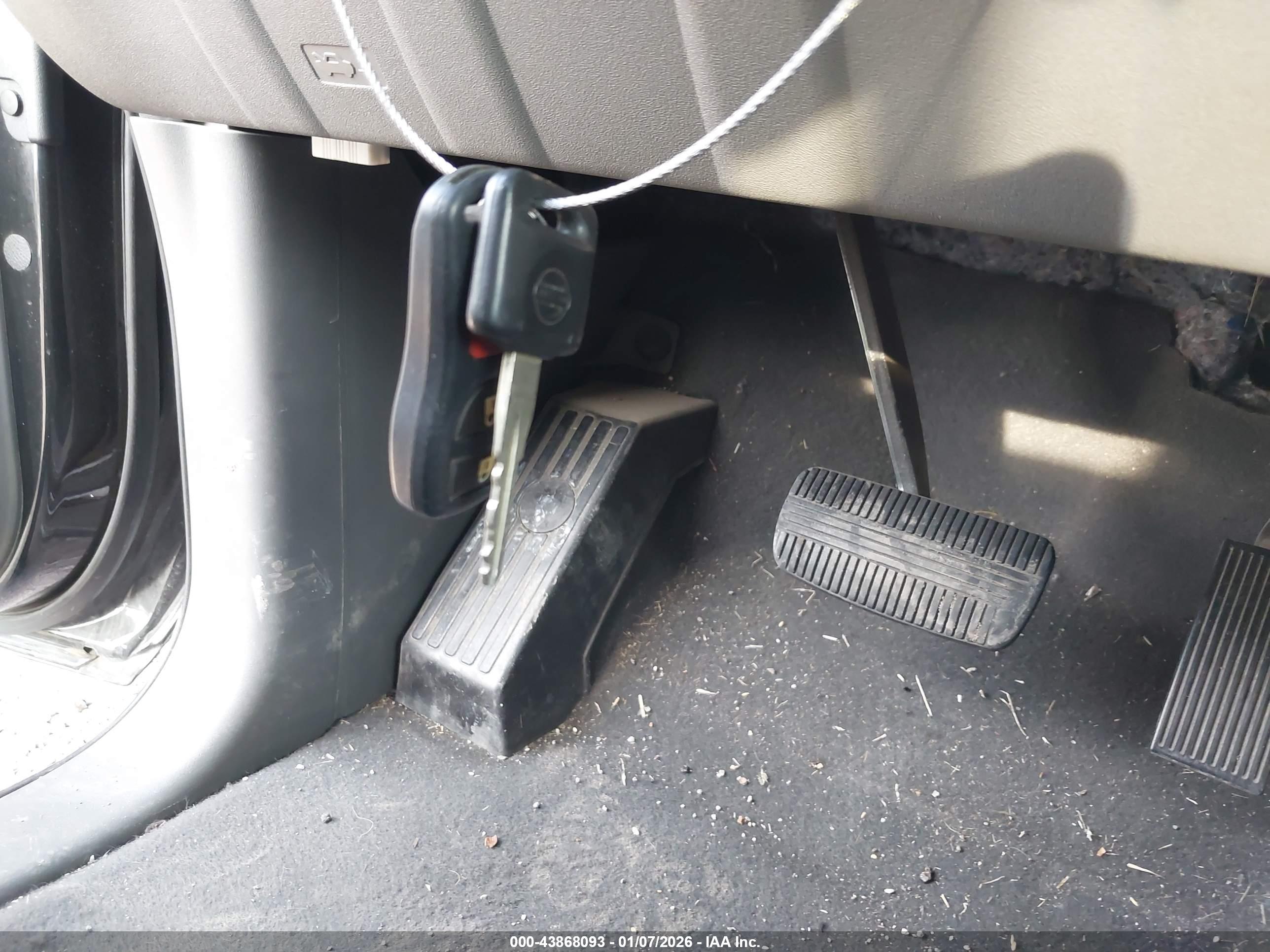 NISSAN FRONTIER image 11