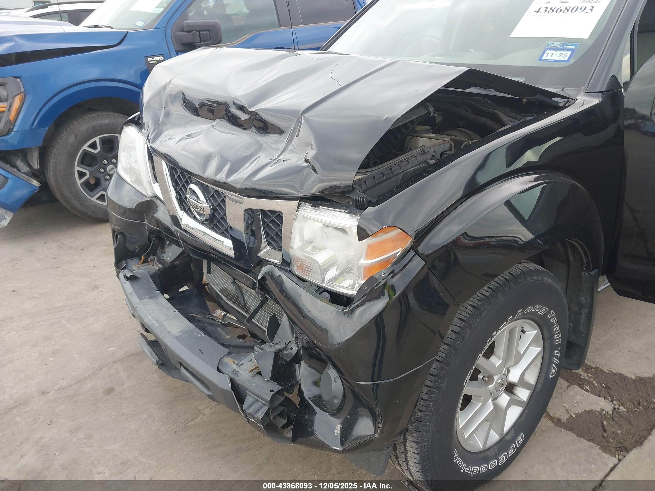 NISSAN FRONTIER image 6