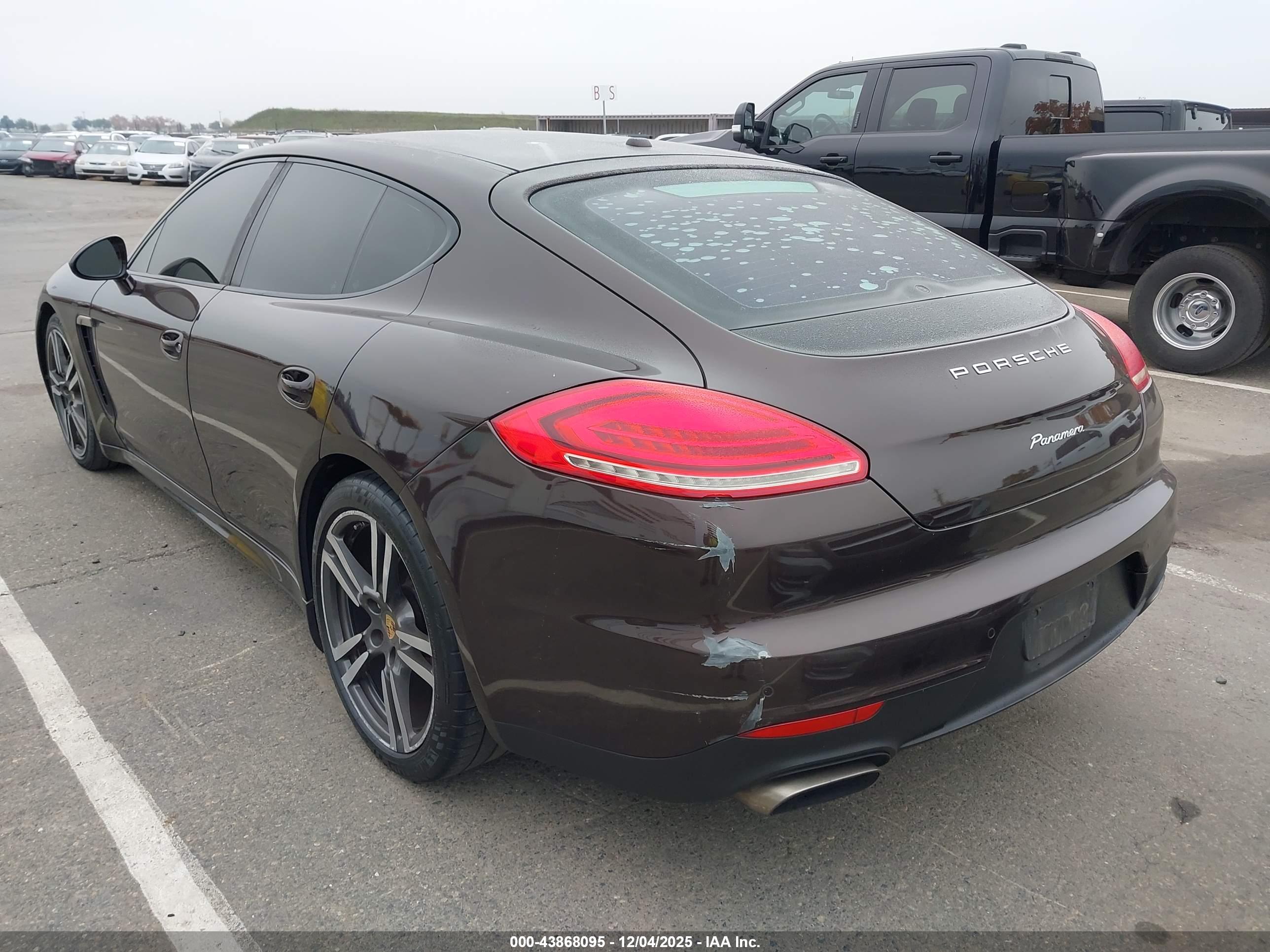PORSCHE PANAMERA image 6