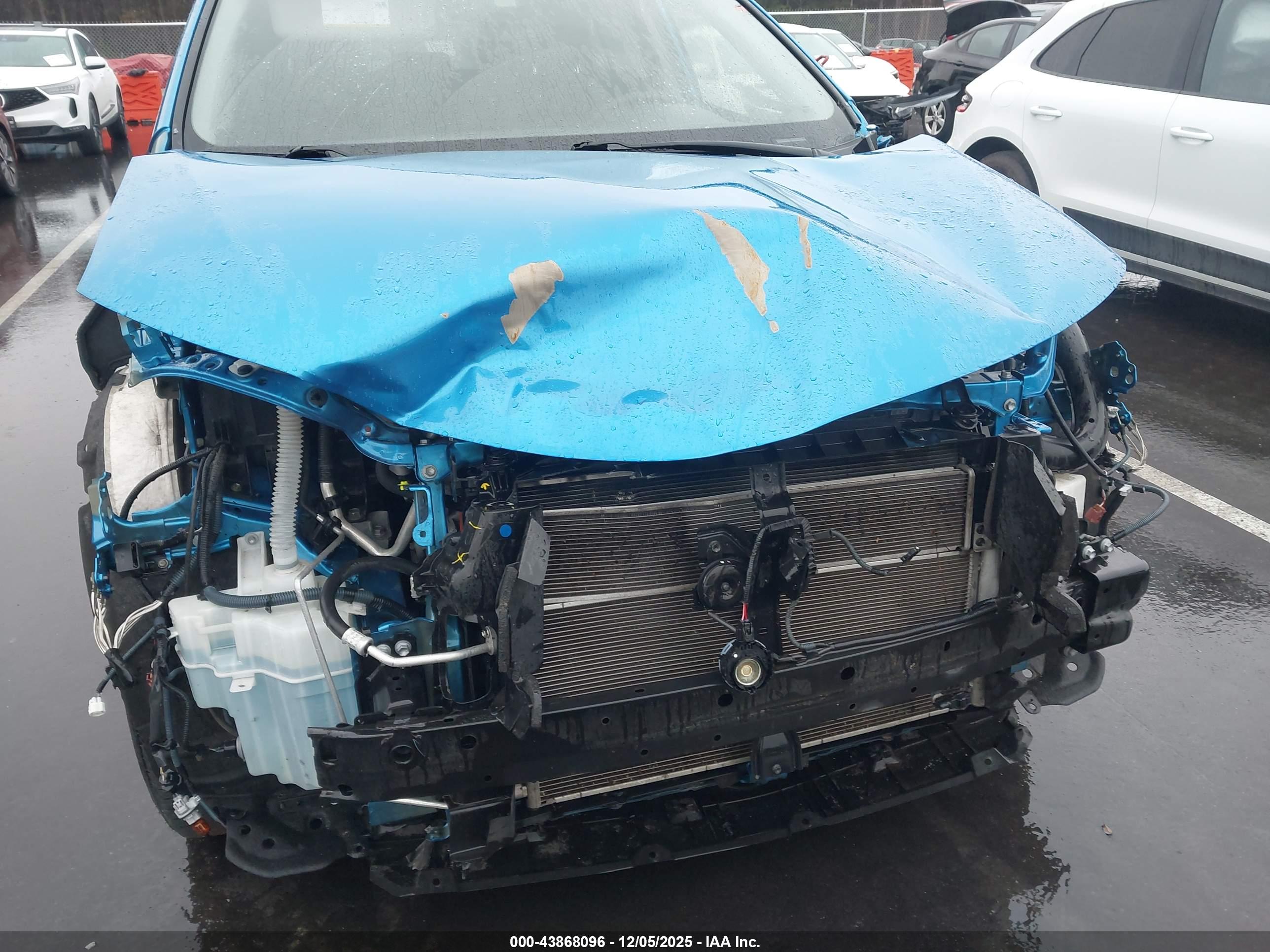TOYOTA RAV4 image 6