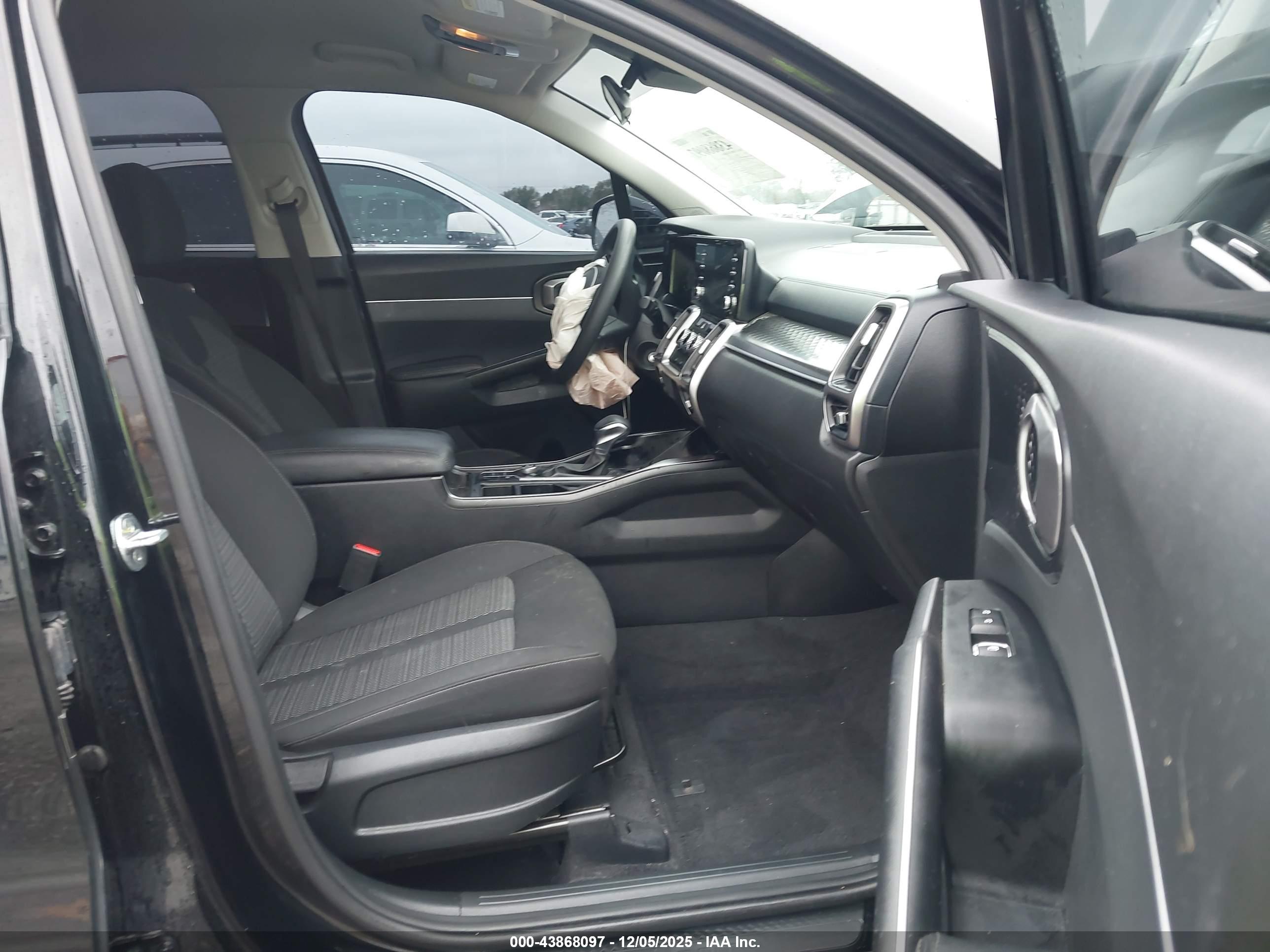 KIA SORENTO image 5