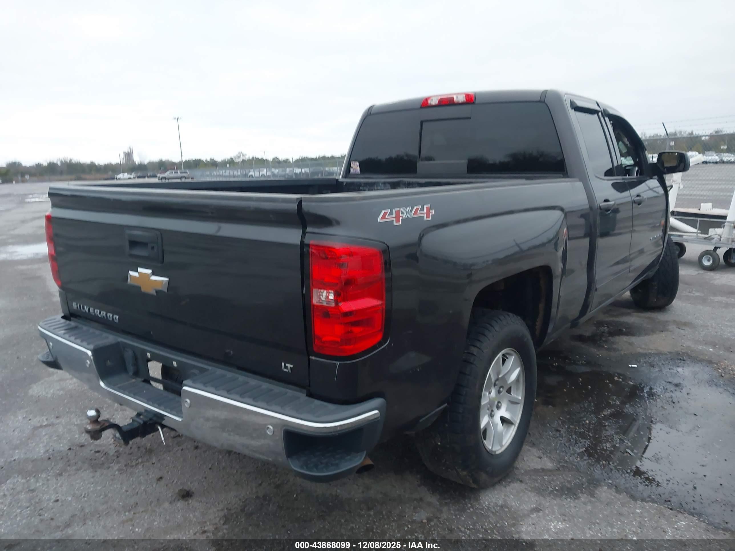 CHEVROLET SILVERADO image 4