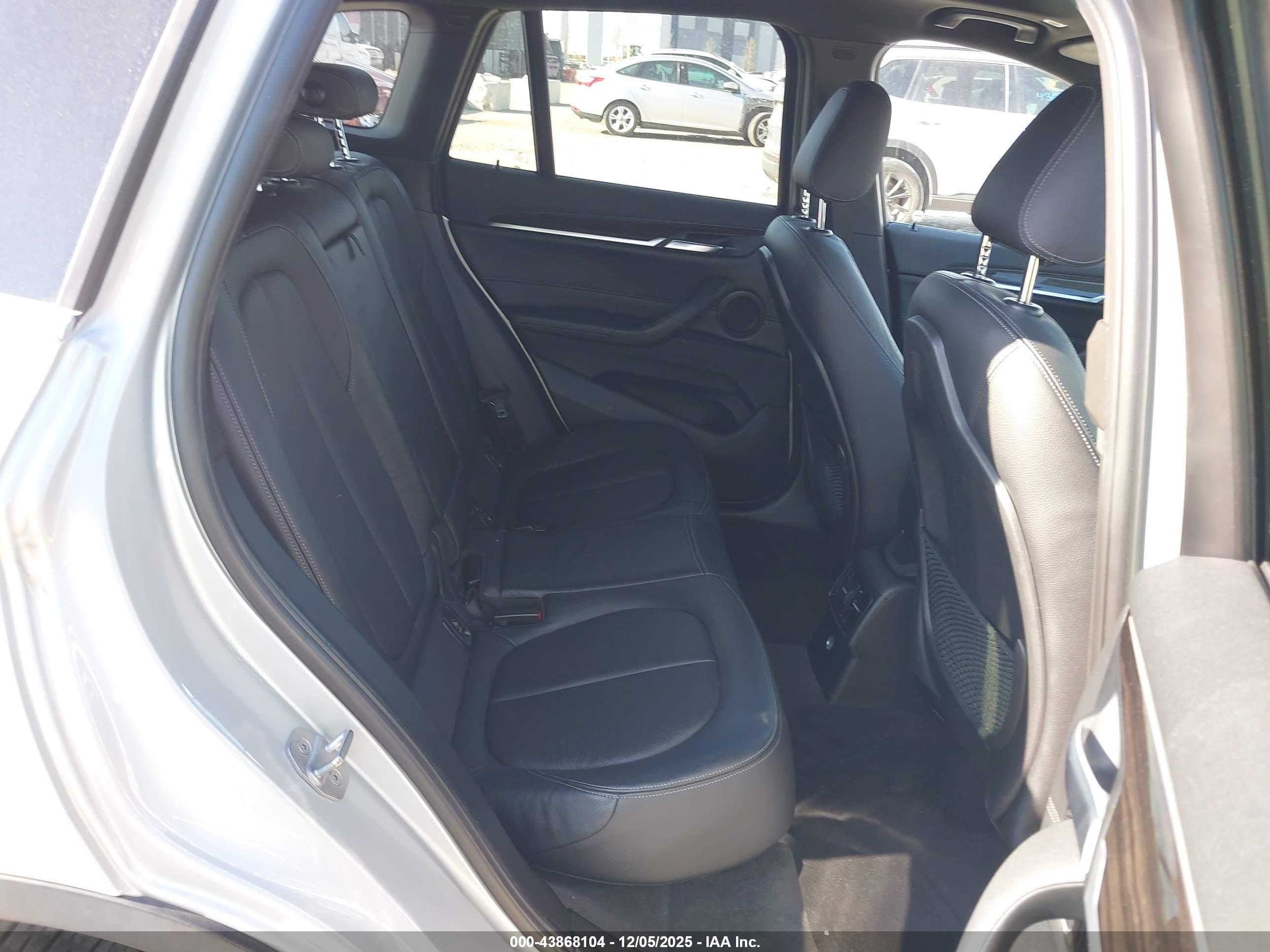 BMW X1 image 8