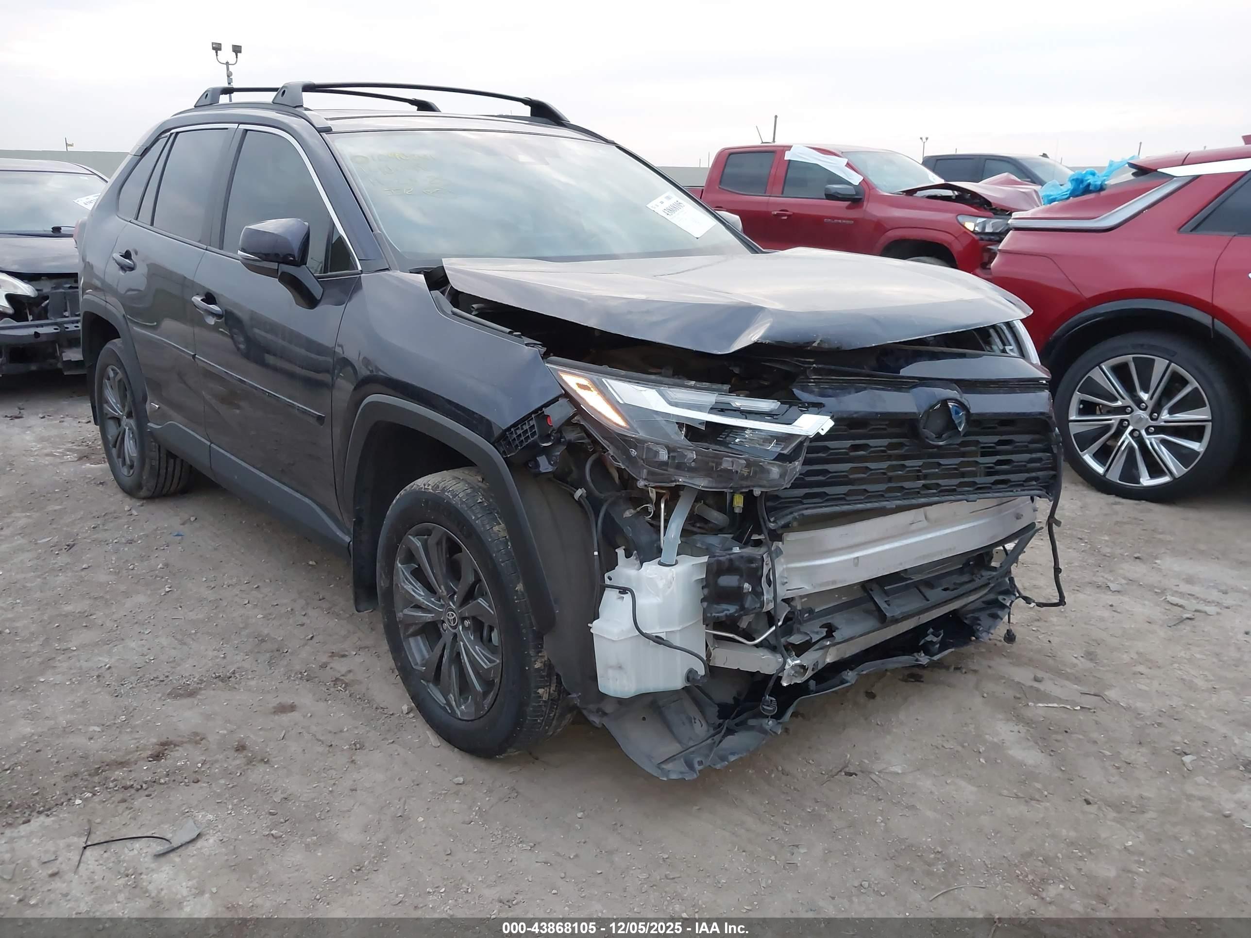 TOYOTA RAV4 image 6