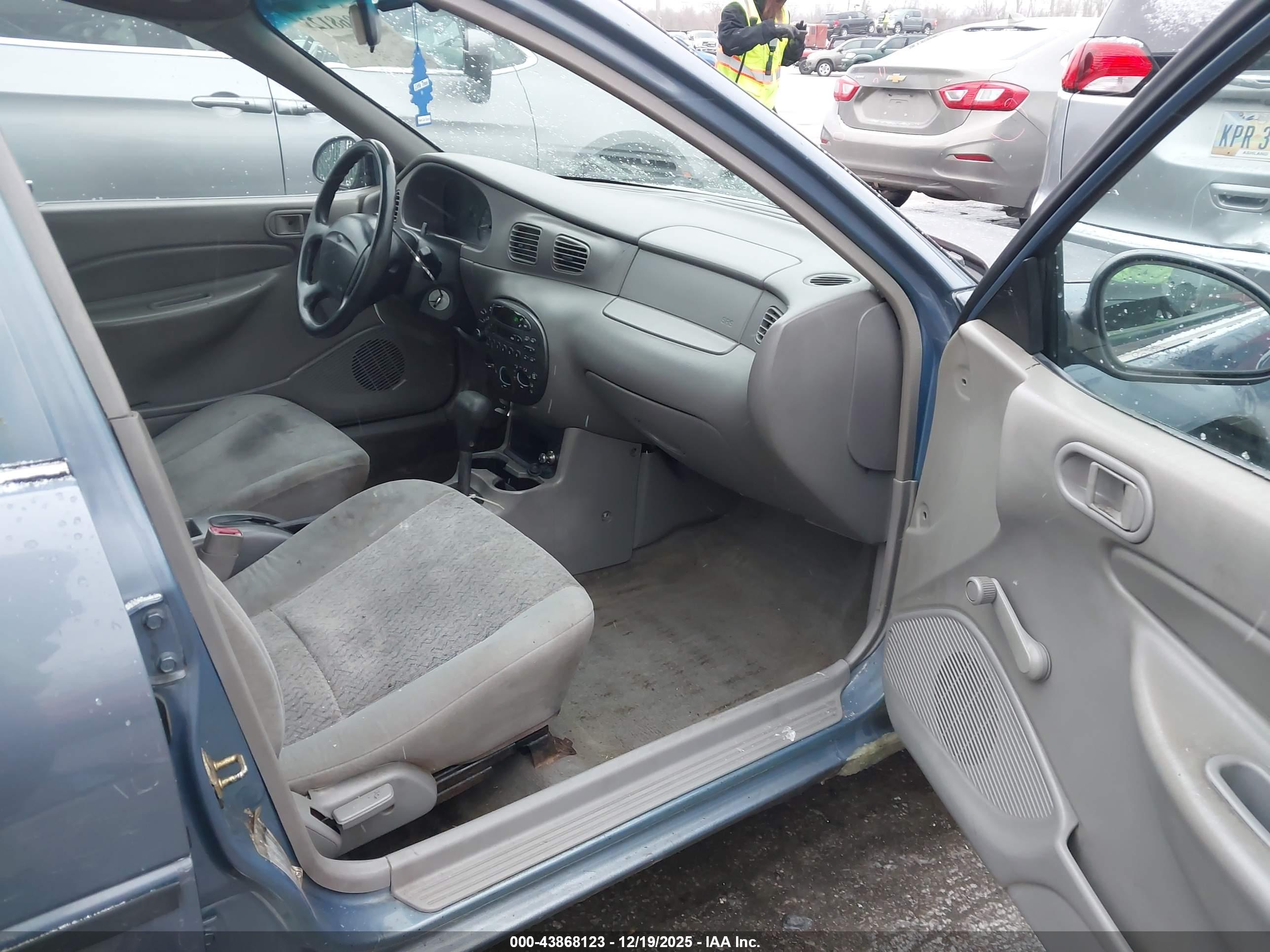 FORD ESCORT image 5
